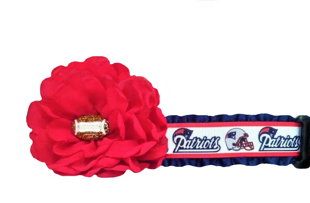 New England Patriots NFL Team Logo Dog Collar - Adjustable Pet Collar for Small Medium Large Dogs - Perfect for Game Day, Walks & Training