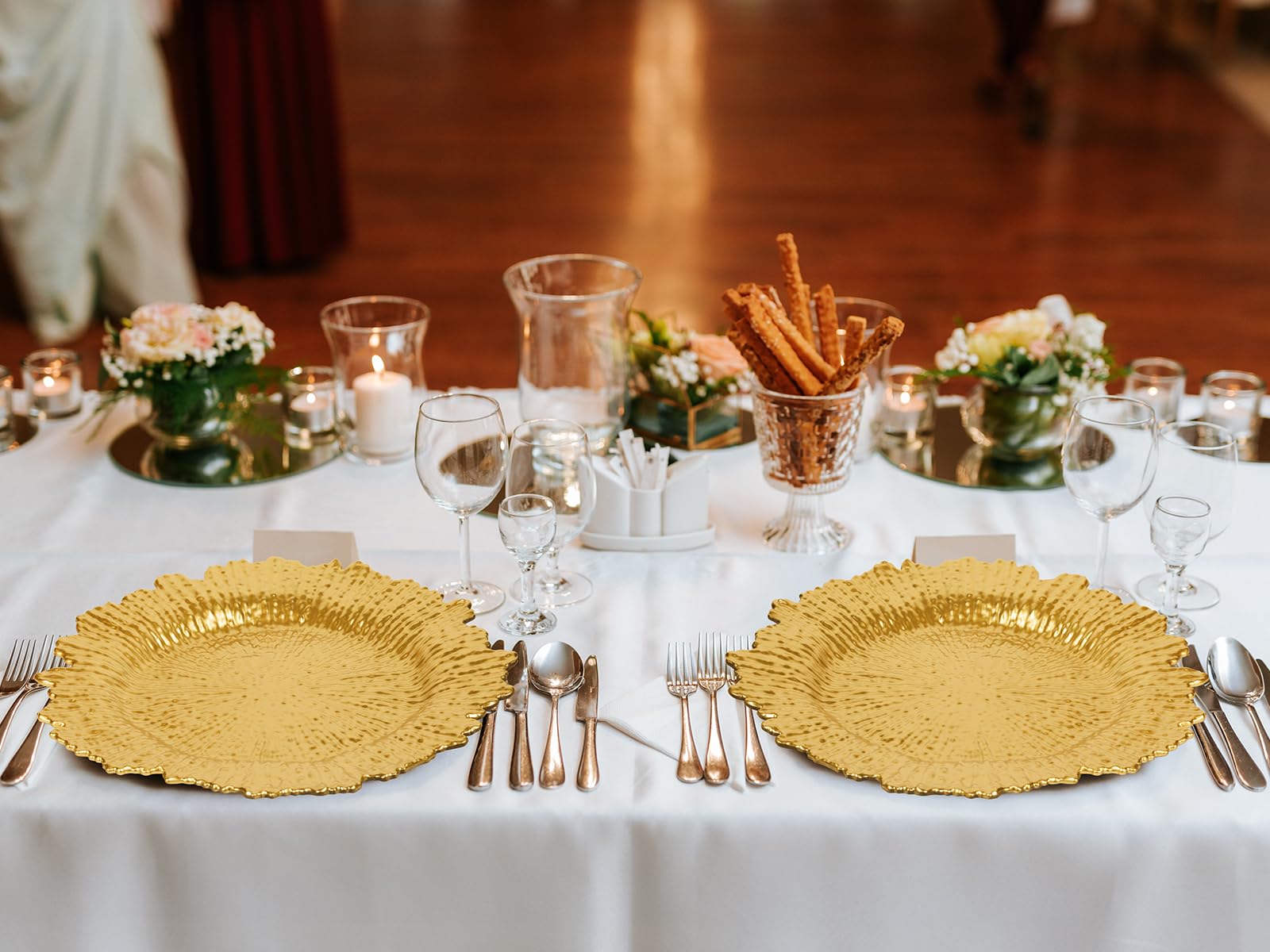 50-Pack Gold Charger Plates for Dinner - Elegant Table Setting for Thanksgiving, Christmas, Wedding, Party & Holiday Events - Perfect for Formal Dining & Special Occasions
