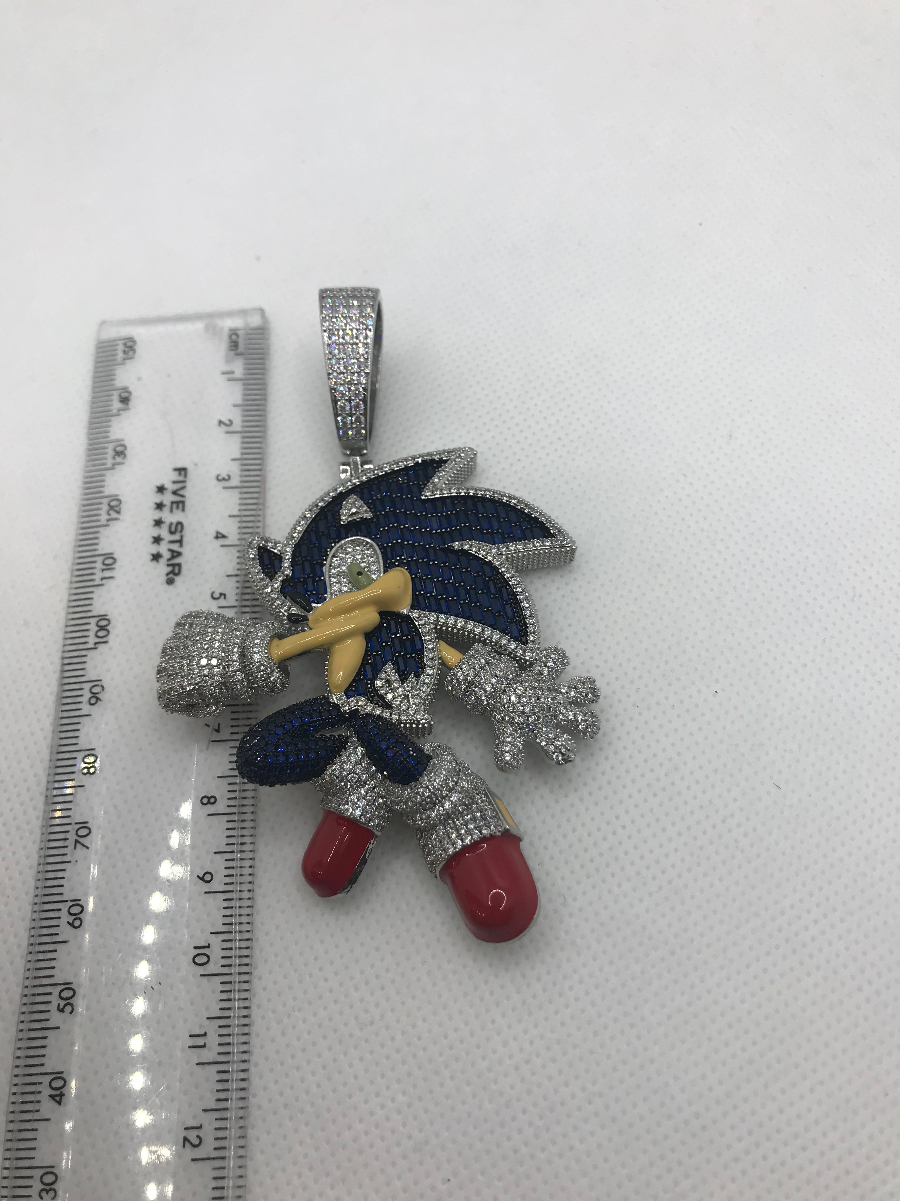 Iced Out Hip Hop Sonic Pendant Necklace - Stylish Bling Jewelry for Men & Women - Perfect for Parties, Concerts, and Streetwear Fashion