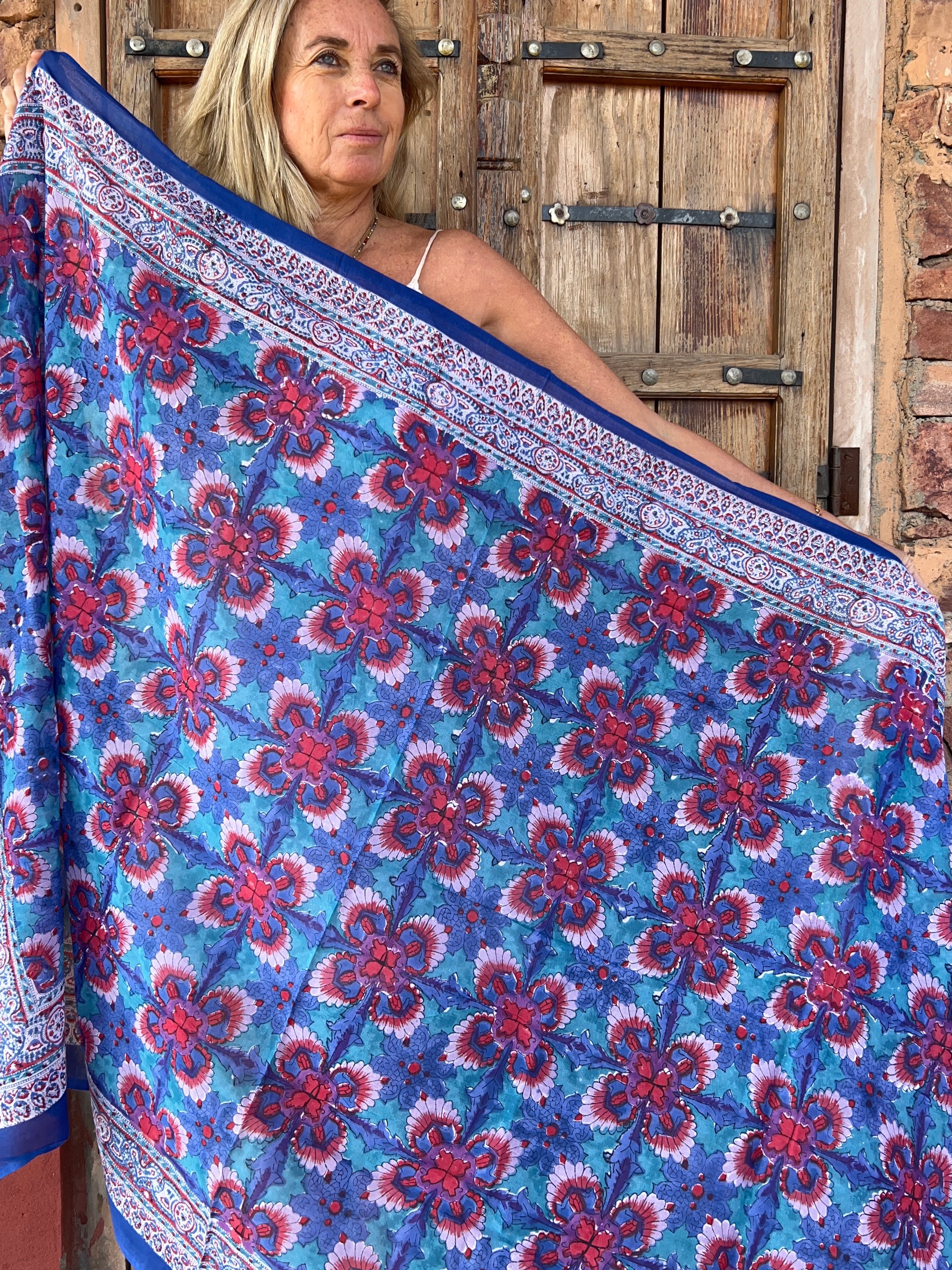 2025 New Collection: Cotton Sarong, Pareo & Beach Wrap Shawl - Perfect for Beach Vacations, Poolside Lounging, and Summer Fashion