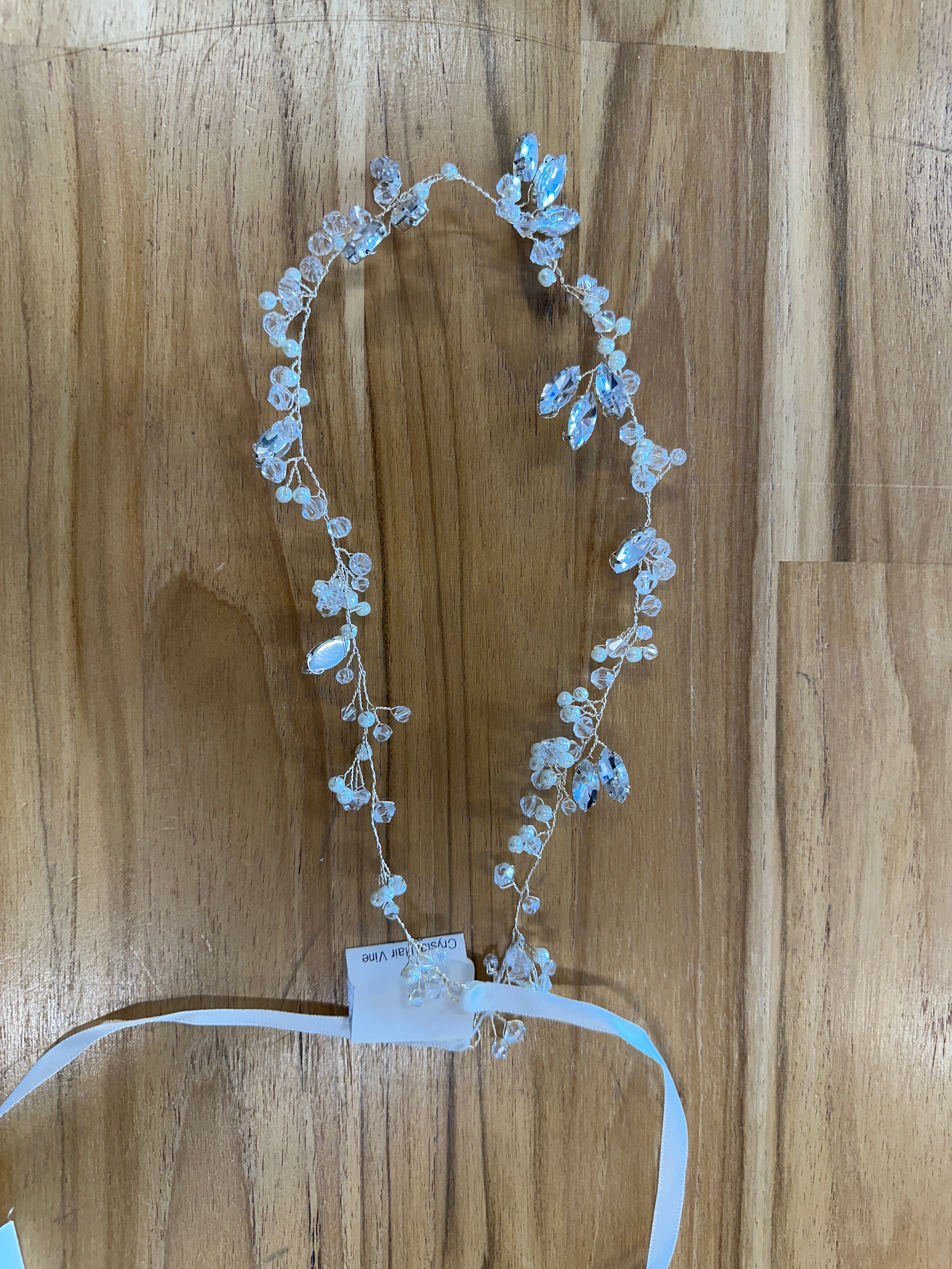 Elegant Crystal Hair Vine Headpiece for Bridal Wedding Hair Accessories - Perfect for Brides, Prom, and Special Occasions