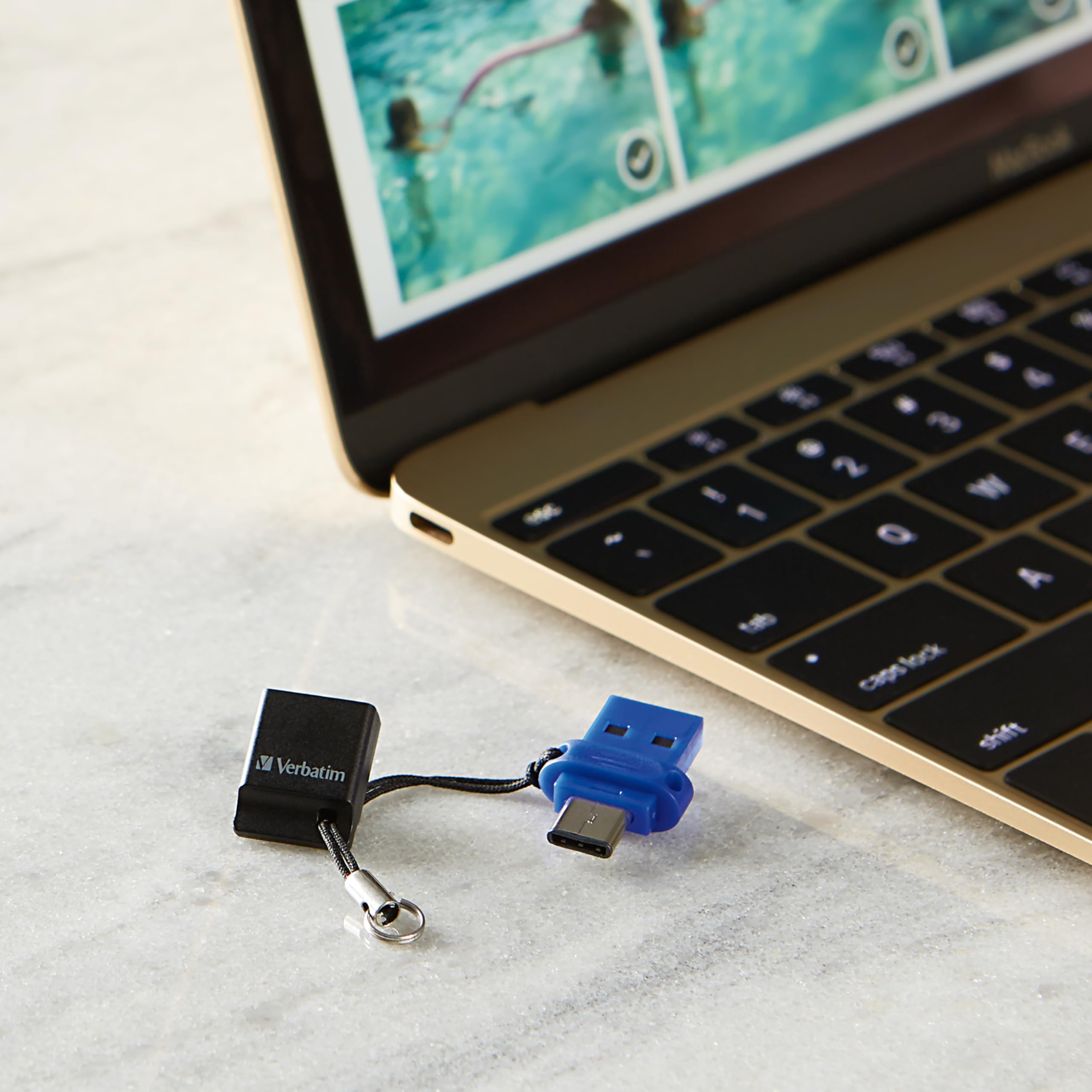 Verbatim VER99154 32GB Store 'n' Go Dual USB Flash Drive - USB-C & USB-A Compatible - Blue - Perfect for Phones, Laptops & File Transfers