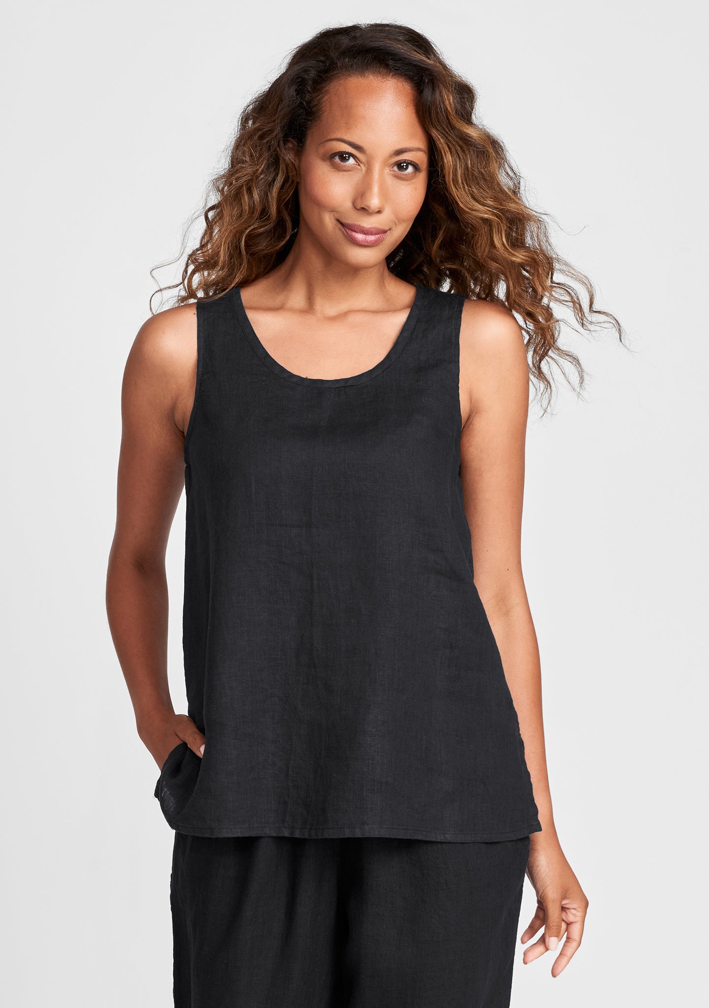 Essential Linen Tank Top for Women - Breathable & Comfortable Summer Casual Wear - Perfect for Beach, Yoga, and Everyday Outfits