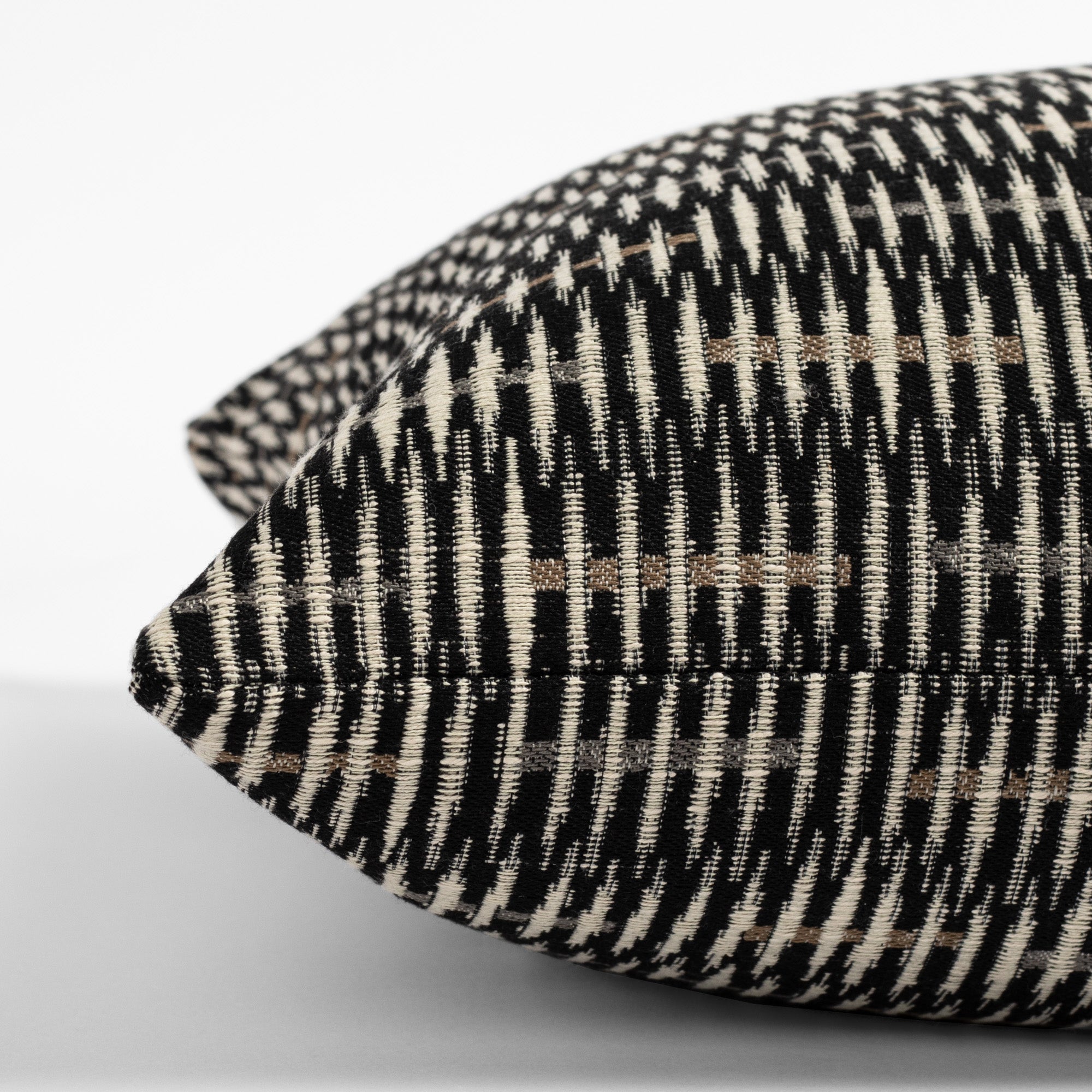 Bilbao 22x22 Outdoor Pillow - Waterproof Carbon Fiber Design - Perfect for Patio, Poolside & Garden Decor