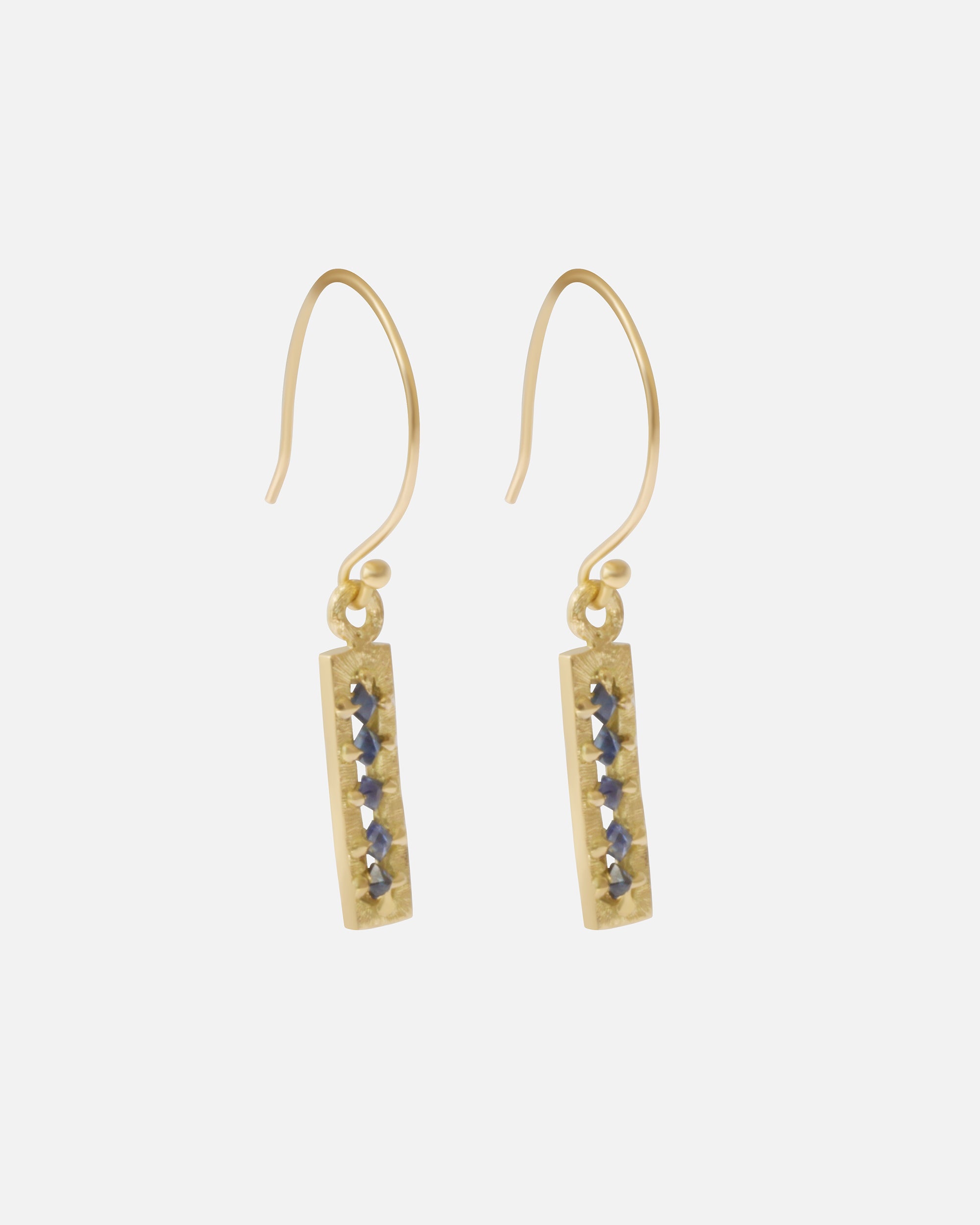 Small Blue Sapphire Pyramid Earrings in Silk for Women | Elegant Jewelry for Parties, Weddings & Special Occasions