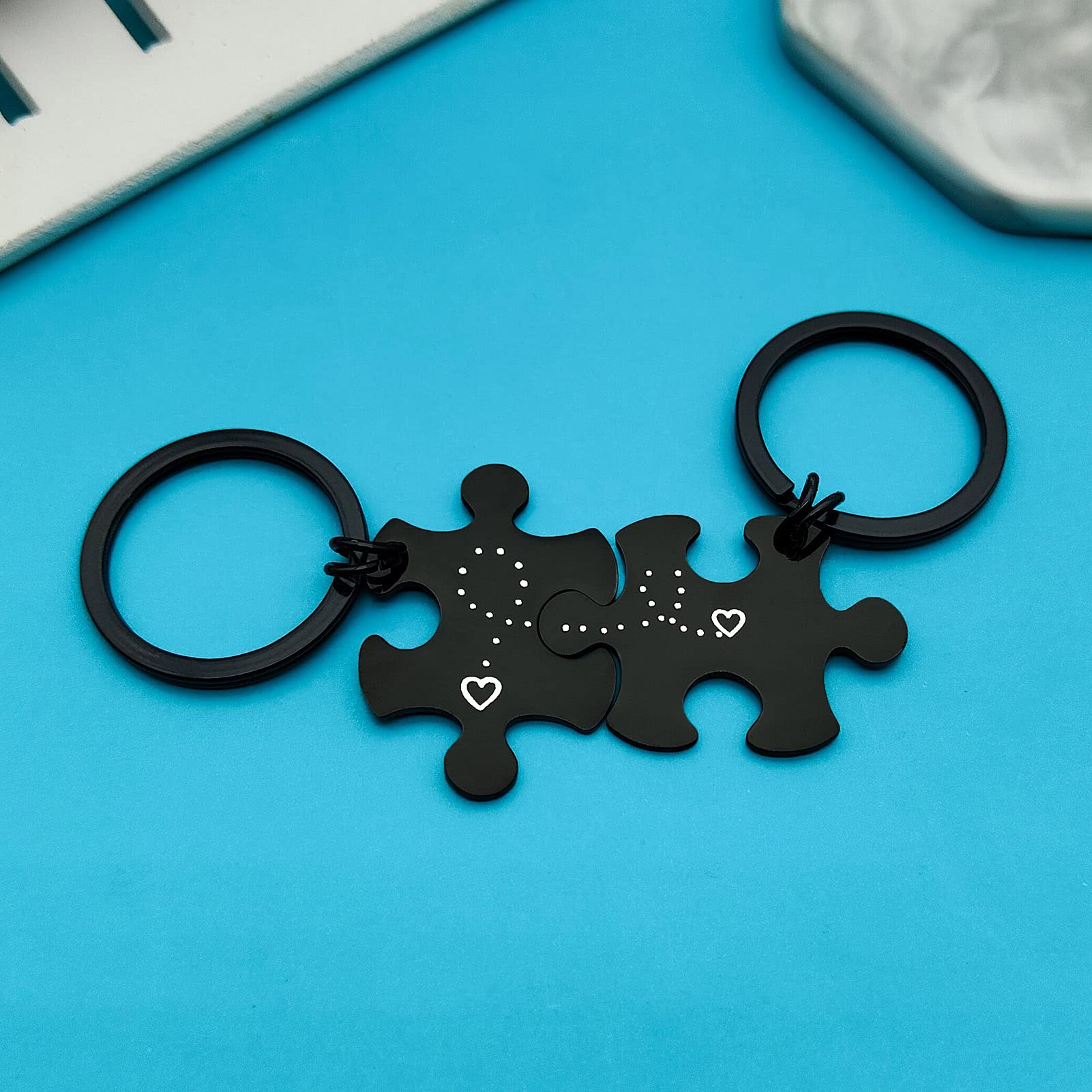 Romantic Couple Keychains - Personalized Gifts for Boyfriend & Girlfriend | Valentine's Day, Anniversary, Christmas, Birthday & Long Distance Relationship Gifts | Ideal for Deployments, Couples & Special Occasions