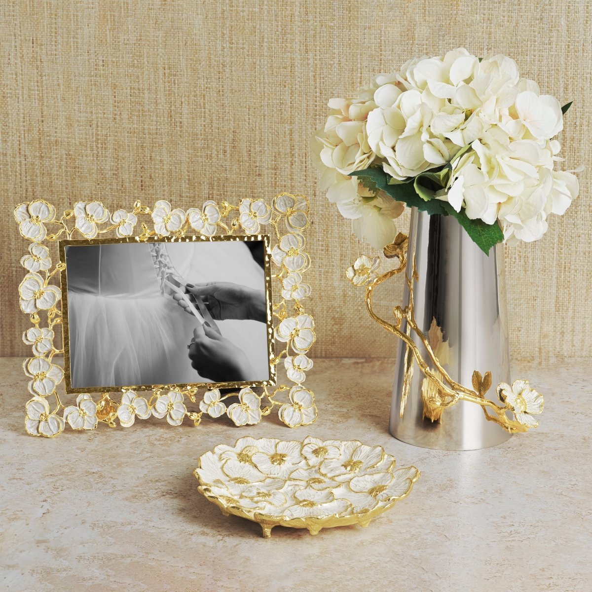Elegant Orchid Sculpted 5x7 Photo Frame - Perfect for Wedding Photos, Home Decor & Gift Giving