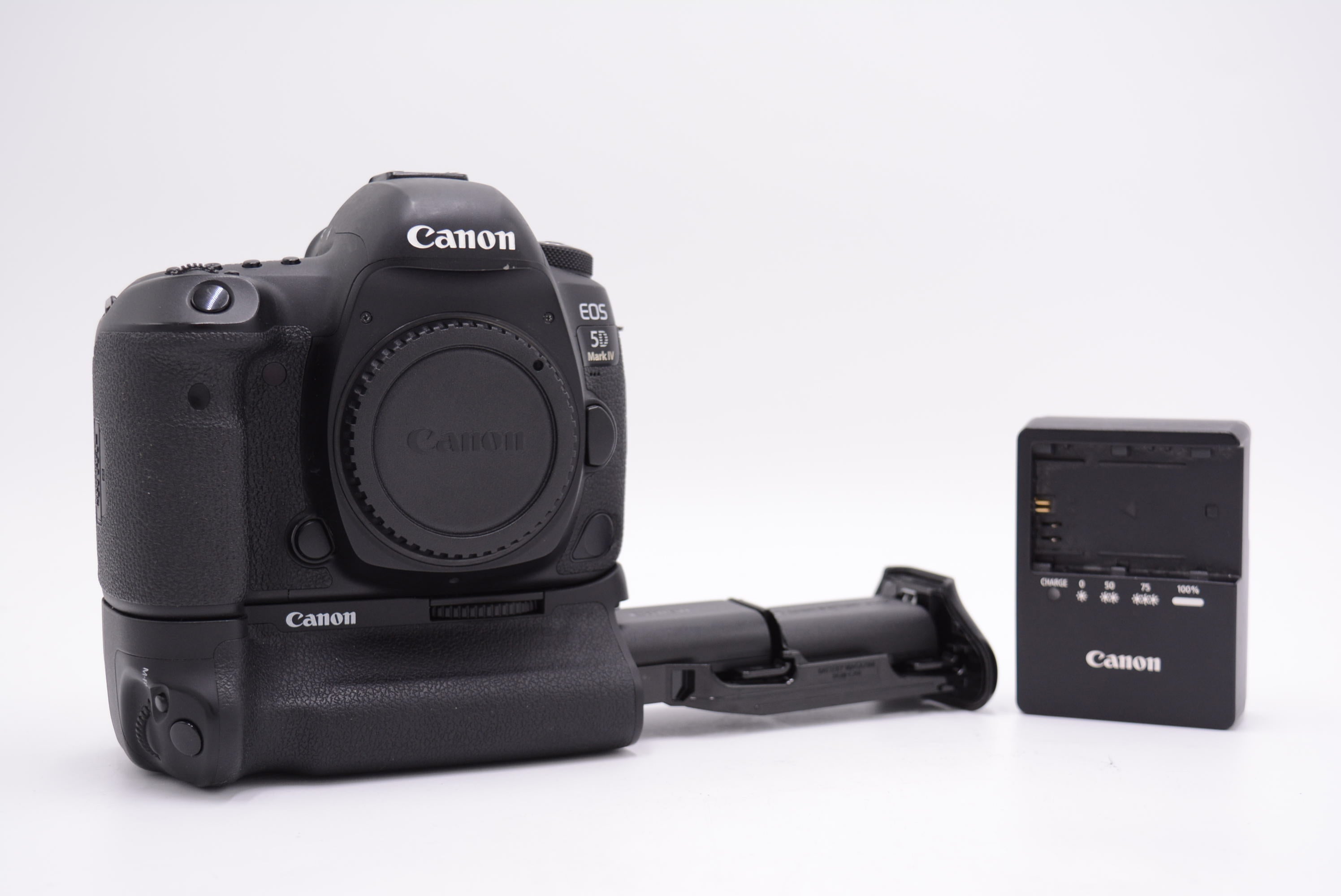 Canon EOS 5D Mark IV DSLR Camera with BG-E20 Battery Grip (Used) - Professional Photography, Wedding, Portrait & Landscape Shooting