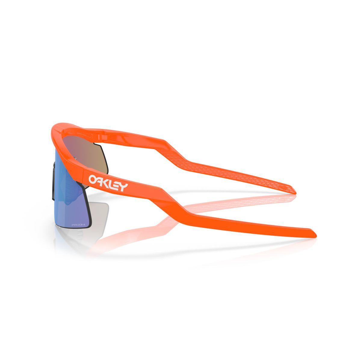 Oakley Hydra Sunglasses Neon Orange/Prizm Sapphire 0OO9229 922906 - Polarized Sports & Outdoor Sunglasses for Running, Cycling & Fishing
