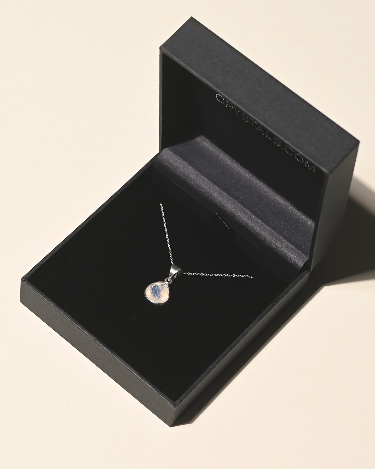 Moonstone Necklace for Women – Healing Crystal Jewelry for Energy Balance & Spiritual Wellness | Perfect for Yoga, Meditation & Everyday Wear