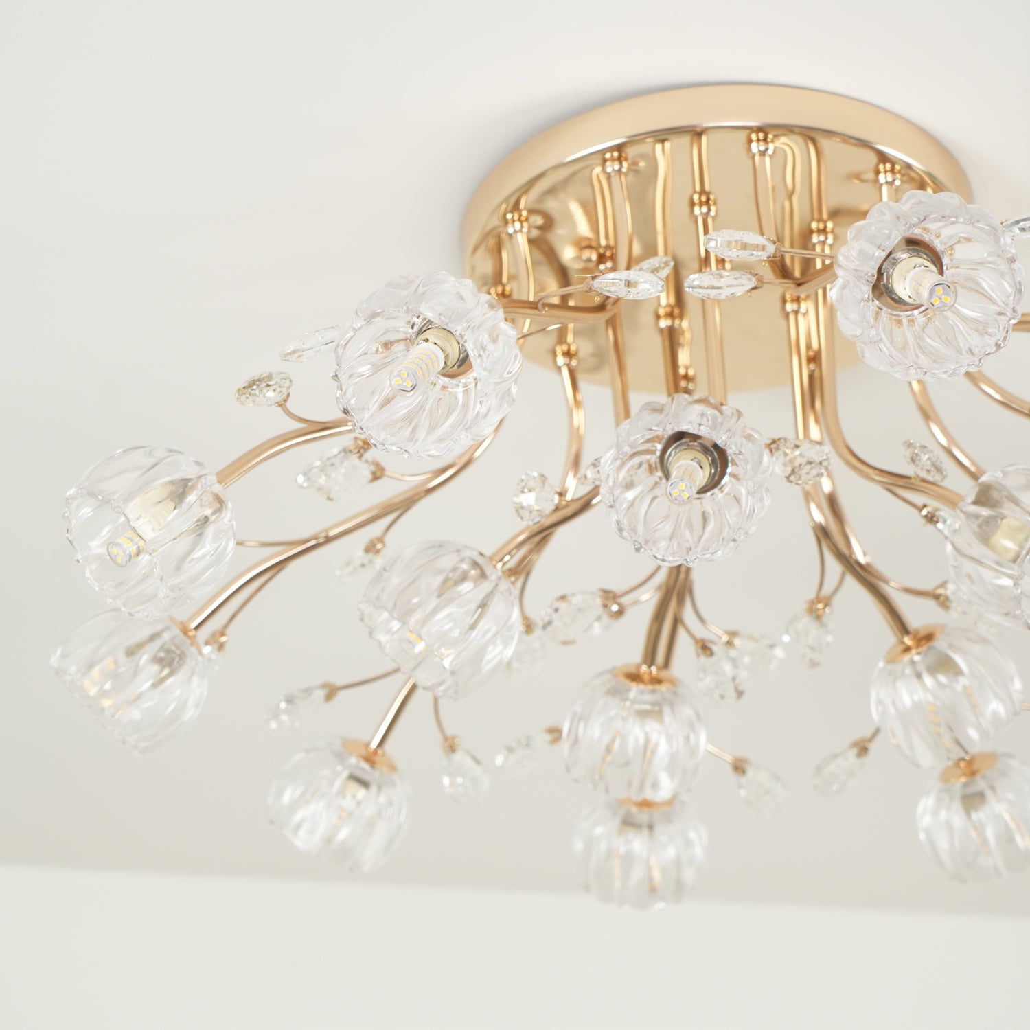 Elegant Crystal Flower Ceiling Light Fixture - Modern Floral Chandelier for Dining Room, Bedroom & Living Room Decor