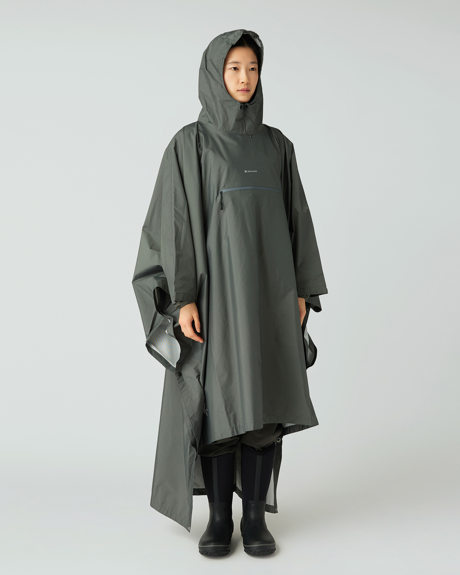 Waterproof Tarp Poncho - Lightweight & Durable Rain Gear for Camping, Hiking & Outdoor Adventures
