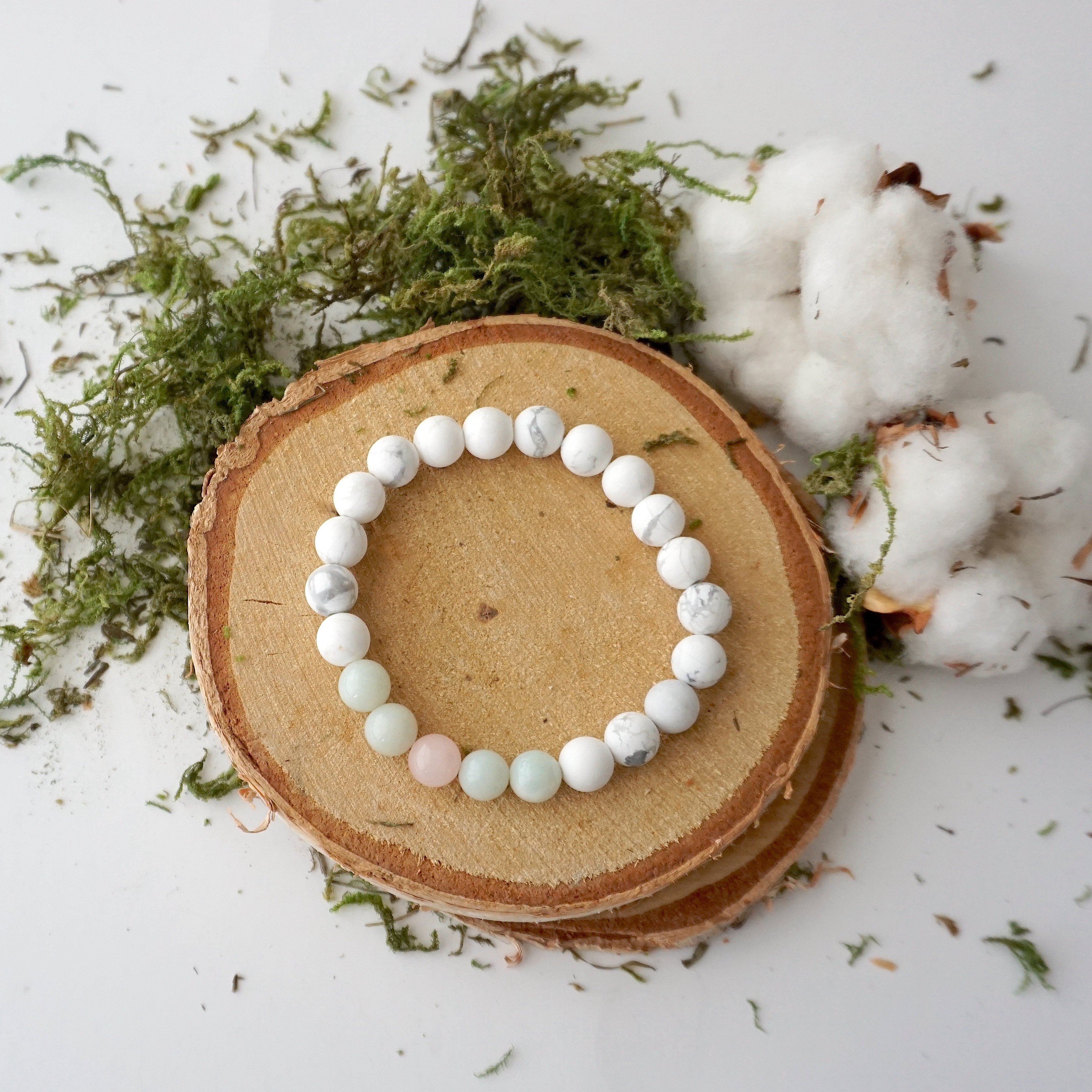 White Howlite Healing Crystal Mala Bracelet with Amazonite & Rose Quartz - Meditation, Yoga & Spiritual Balance Jewelry for Women