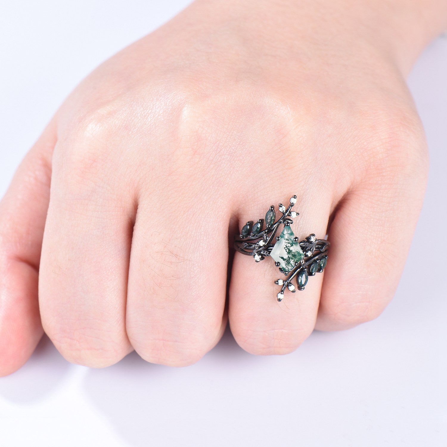 Nature Inspired Moss Agate Ring Set - Black Gold Leaf Branch Marquise Cut Green Agate Engagement & Wedding Ring Set for Brides, Nature Lovers | Perfect for Outdoor Weddings, Boho Chic Style, and Unique Gift Giving