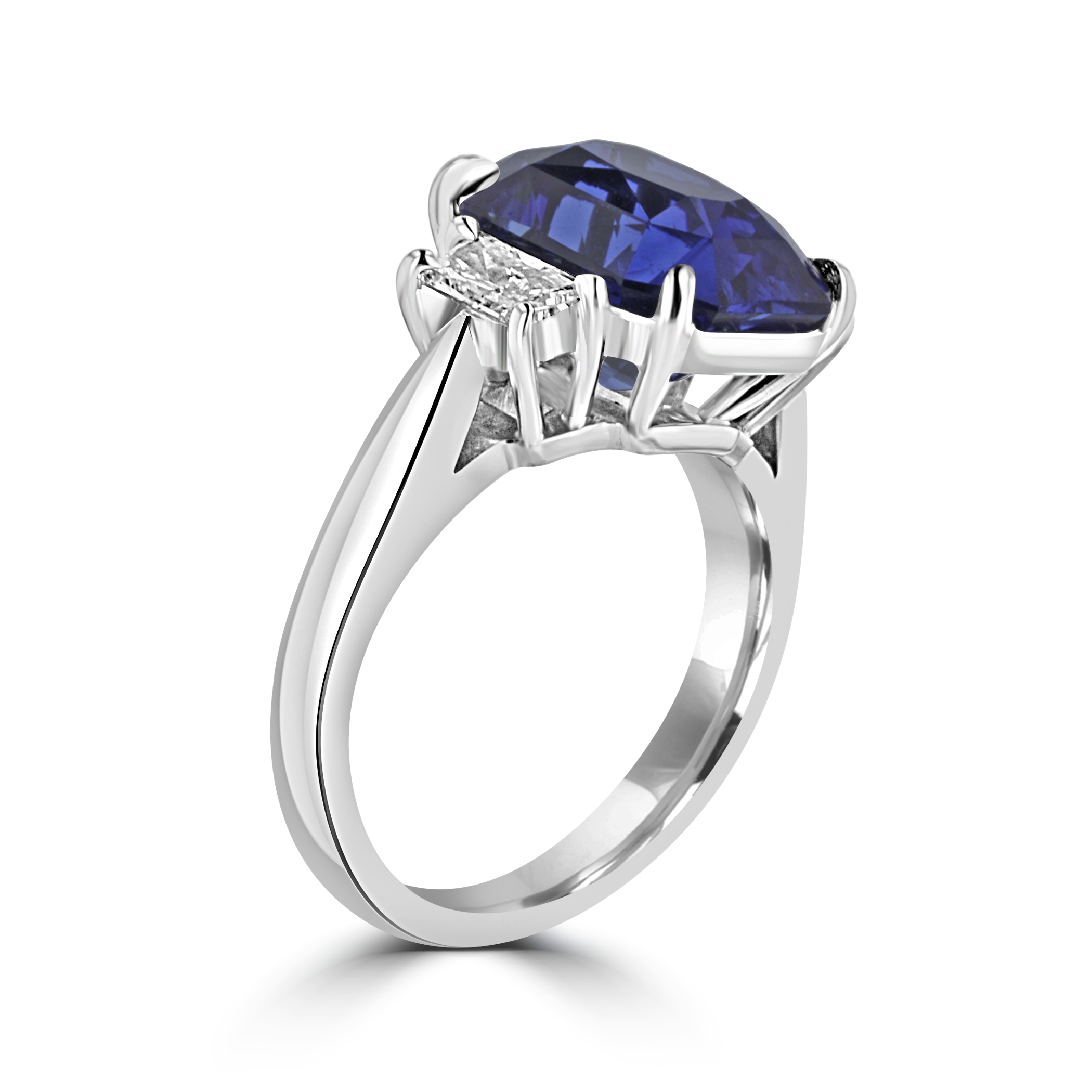 18KT Gold 6.50 CTW Sapphire & 0.55 CTW Diamond Engagement Ring for Women - Perfect for Weddings, Anniversaries and Special Occasions