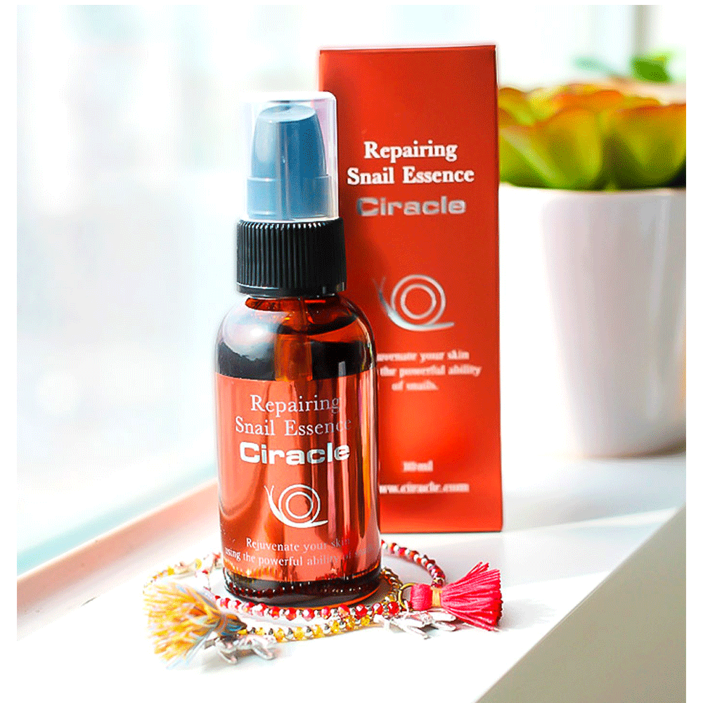 Ciracle Repairing Snail Essence 30ml - Korean Skincare for Dry & Damaged Skin - Hydrating & Anti-Aging Face Serum - Perfect for Night Routine & Post-Sun Care