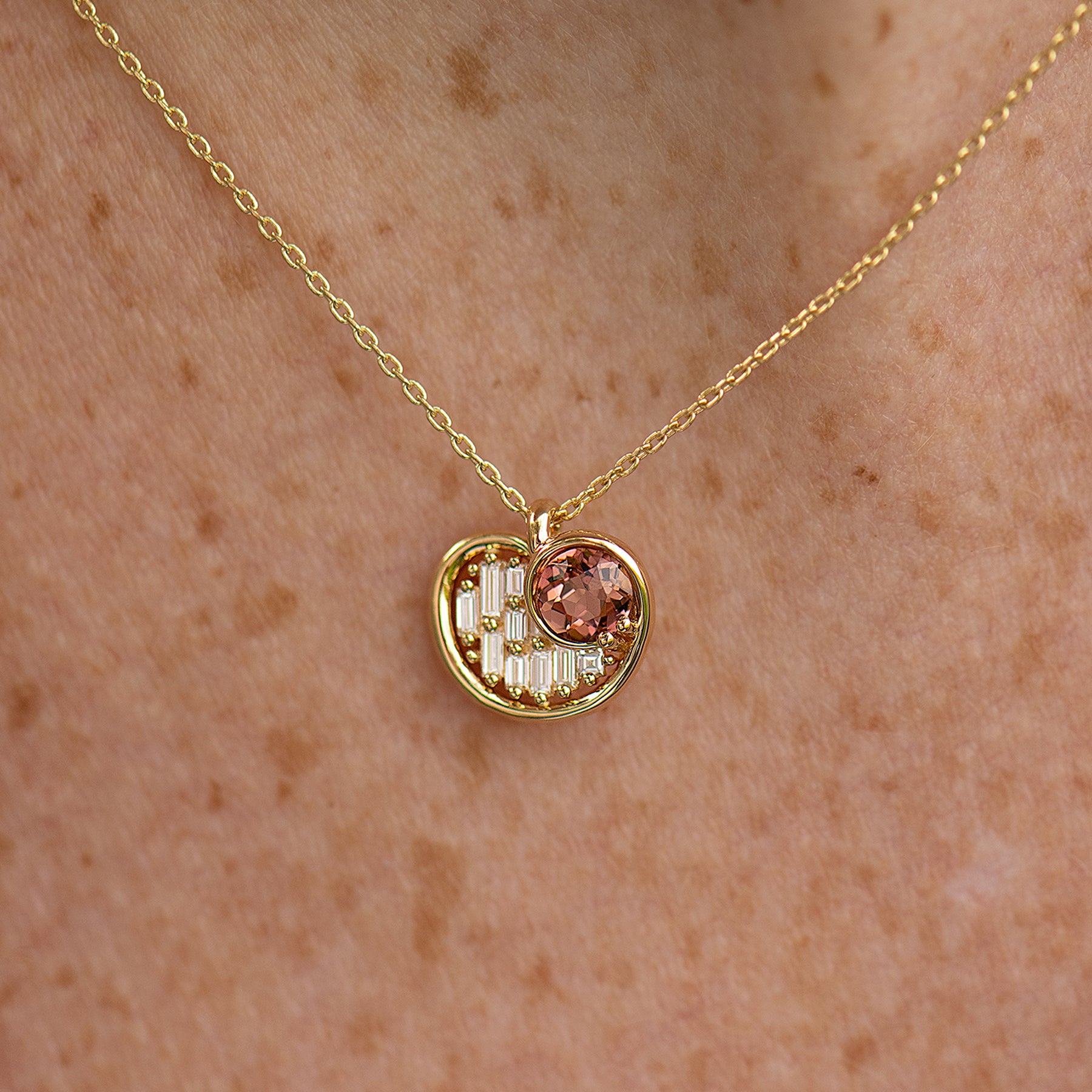 Sweet Apple Birthstone Pendant Necklace with Diamonds - Elegant Jewelry Gift for Women, Mothers, Girlfriends - Perfect for Birthdays, Anniversaries & Special Occasions