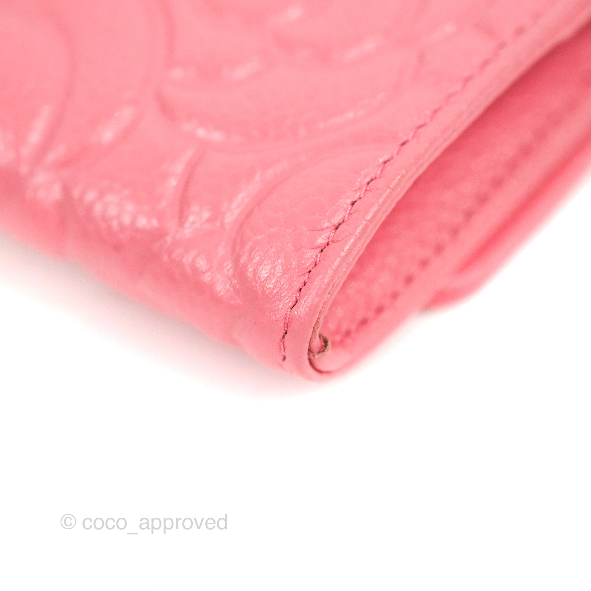 Chanel Camellia Pink Caviar Leather Card Holder with Gold Hardware - Luxury Compact Wallet for Everyday Use & Gift Giving