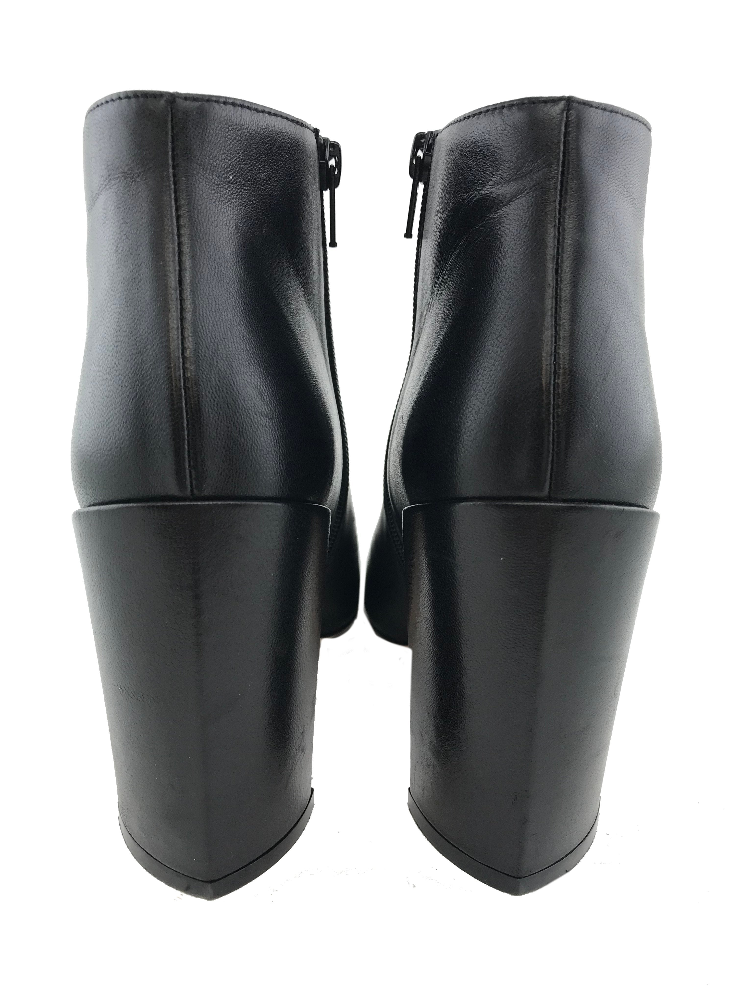 Stuart Weitzman Women's Block Heel Leather Ankle Boots Size 9 - Comfortable & Stylish for Office, Party & Fall Outfits
