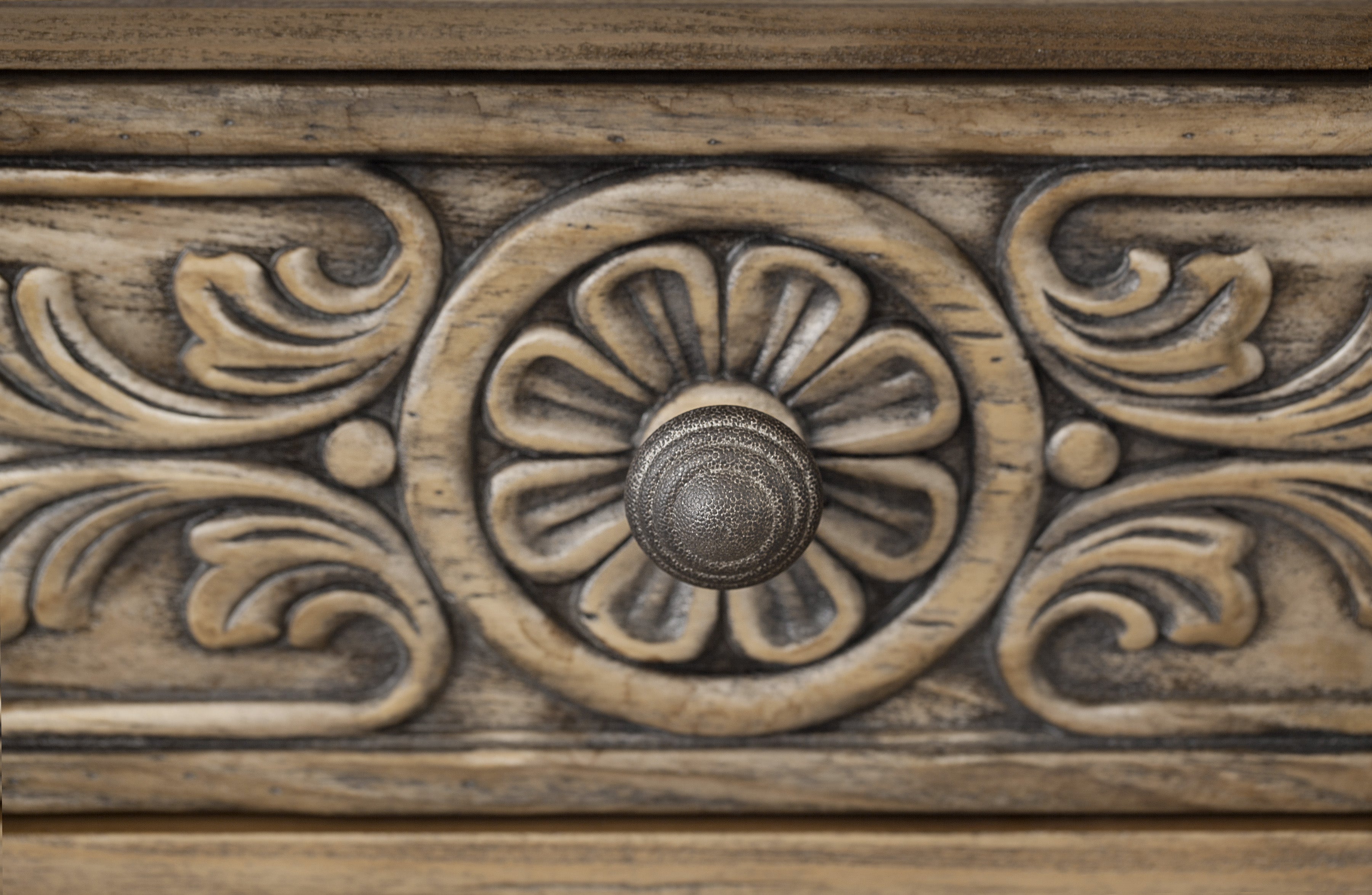 Bexar Leg Huntboard - Premium Wooden Hunting Board for Outdoor Adventures, Camping, and BBQ Parties