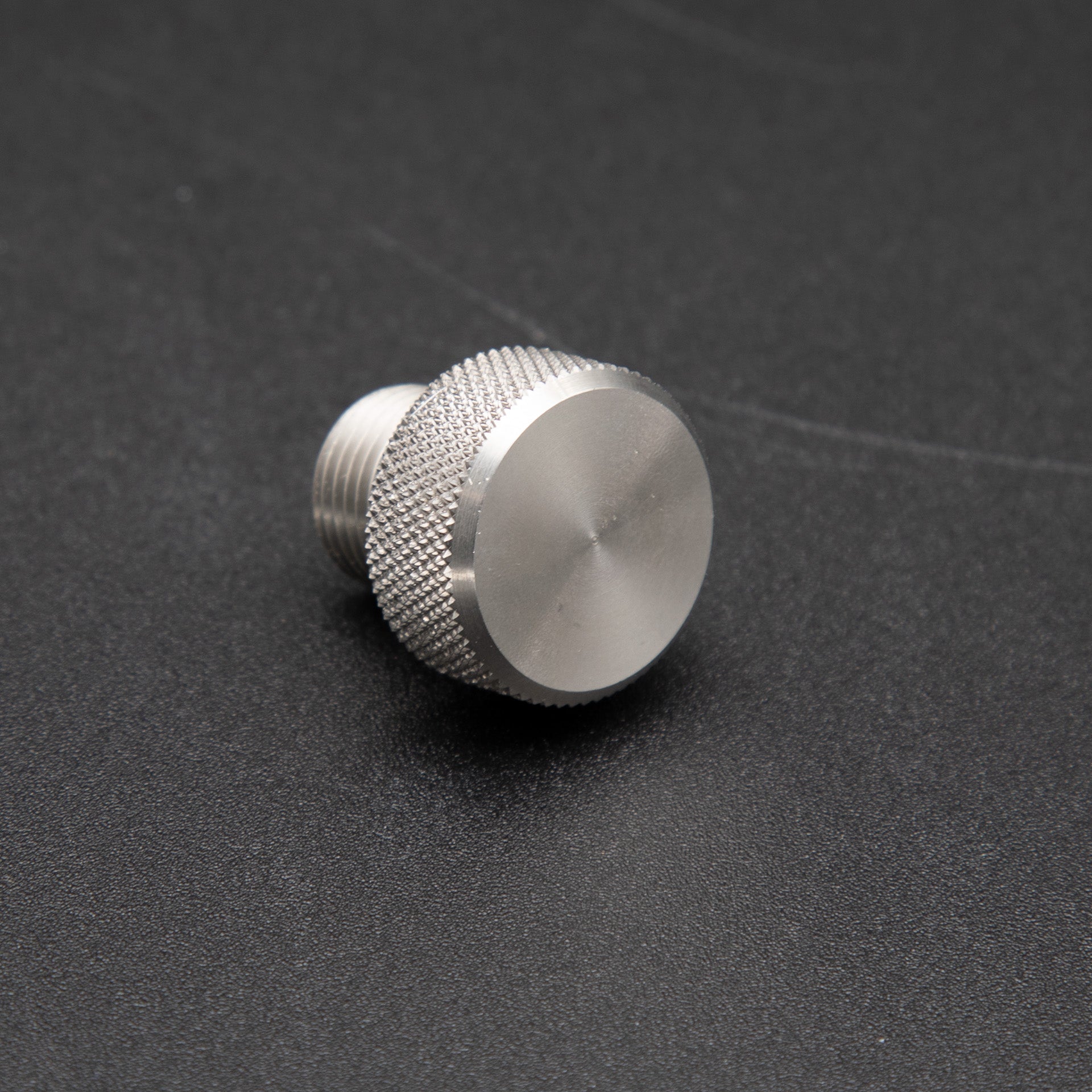 3700 / 3700C Distributor Arm Nut - High Quality Replacement Part for Ignition System - Perfect for Car Engine Repair & Maintenance