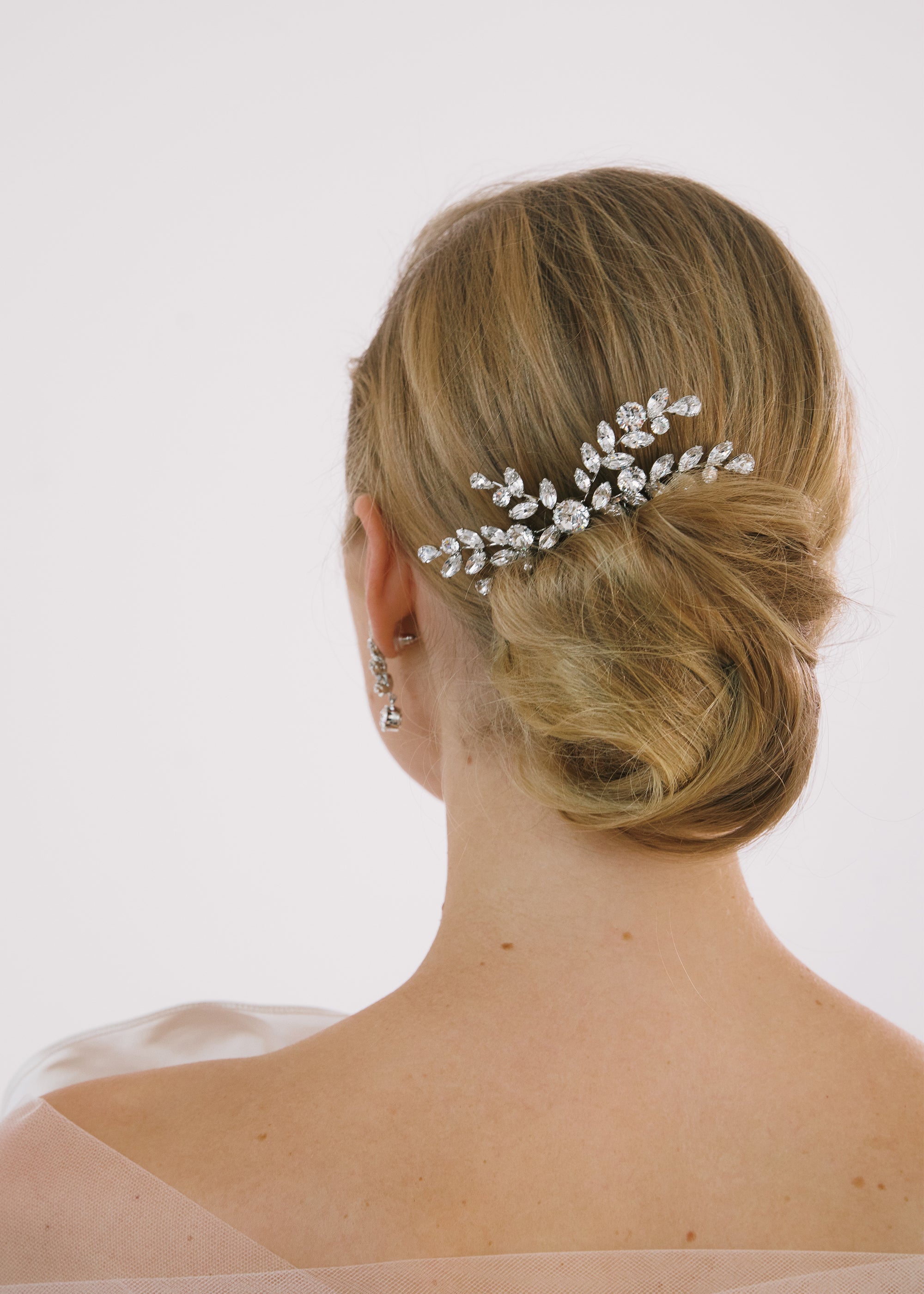 Alessa Crystal Hair Comb - Elegant Handmade Hair Accessory for Women | Perfect for Weddings, Prom, and Special Occasions