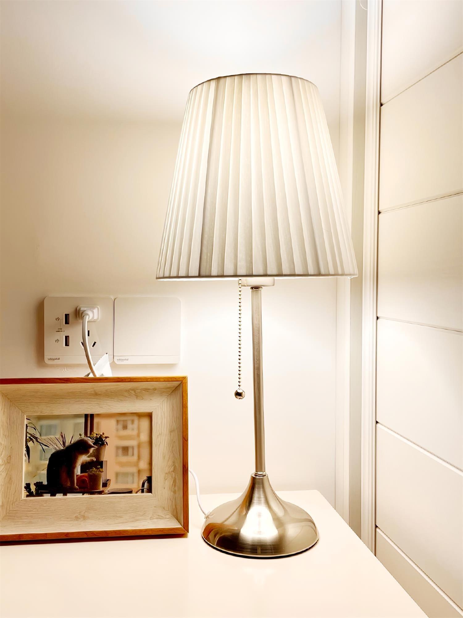 Arstid Modern Table Lamp - Stylish LED Nightstand Light for Bedroom, Living Room & Office - Warm White & Cool White Dimmable Lighting