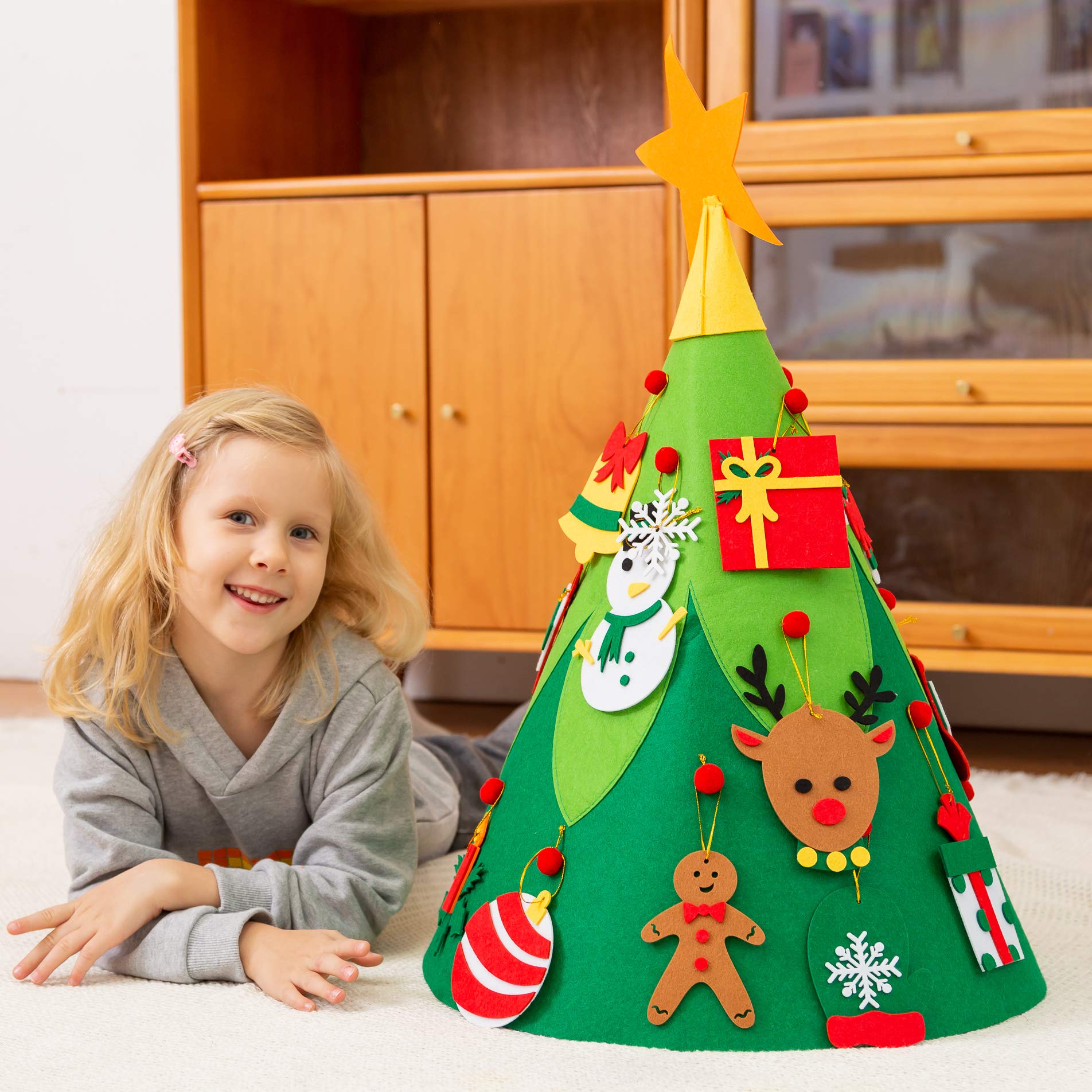 JOYIN 3D DIY Felt Wall Christmas Tree with 30 Hanging Ornaments - Fun Holiday Decor for Kids, Toddlers & Family - Perfect for Bedroom, Nursery & Classroom Christmas Decorations