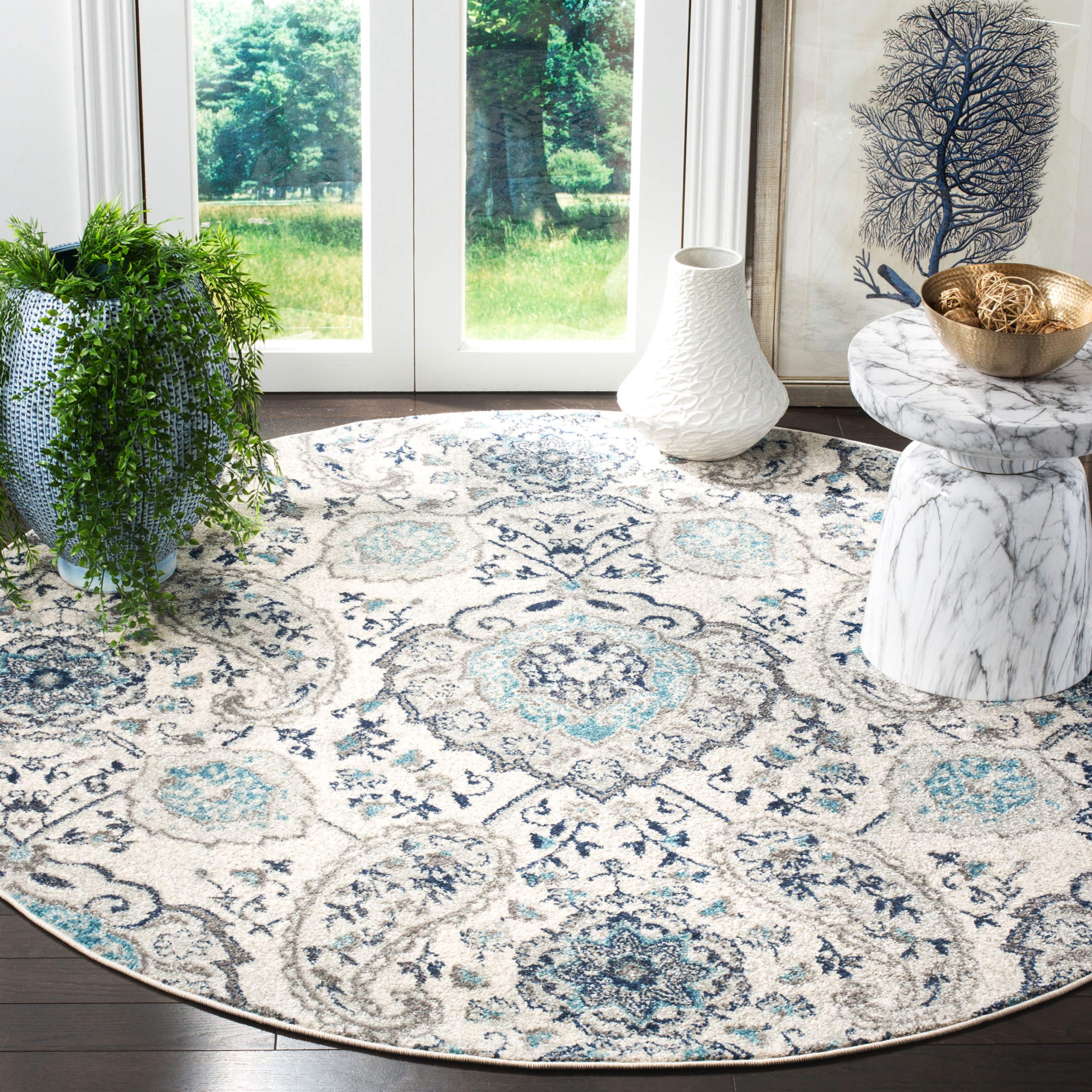 SAFAVIEH Madison Collection 8' Round Boho Chic Area Rug - Cream & Light Grey Paisley Design, Non-Shedding & Easy Care, Perfect for Living Room, Bedroom, Dining Room - High Traffic Durable Floor Rug (MAD600C) for Home Decor & Boho Style Interior Design