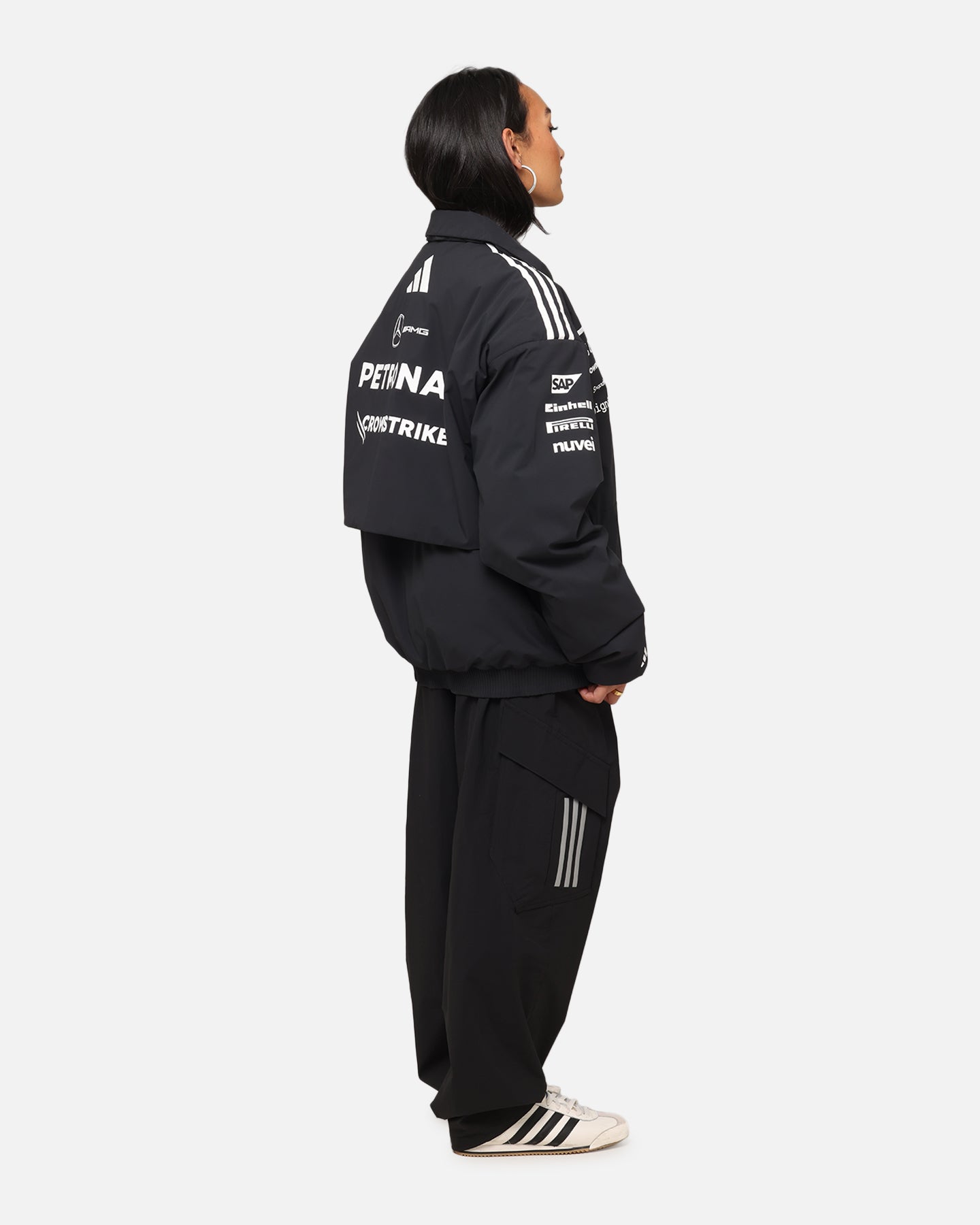 Adidas x Mercedes AMG PETRONAS F1 2025 Team Jacket - Black & White Racing Windbreaker for Men & Women - Perfect for Formula One Fans, Motorsport Events & Casual Streetwear