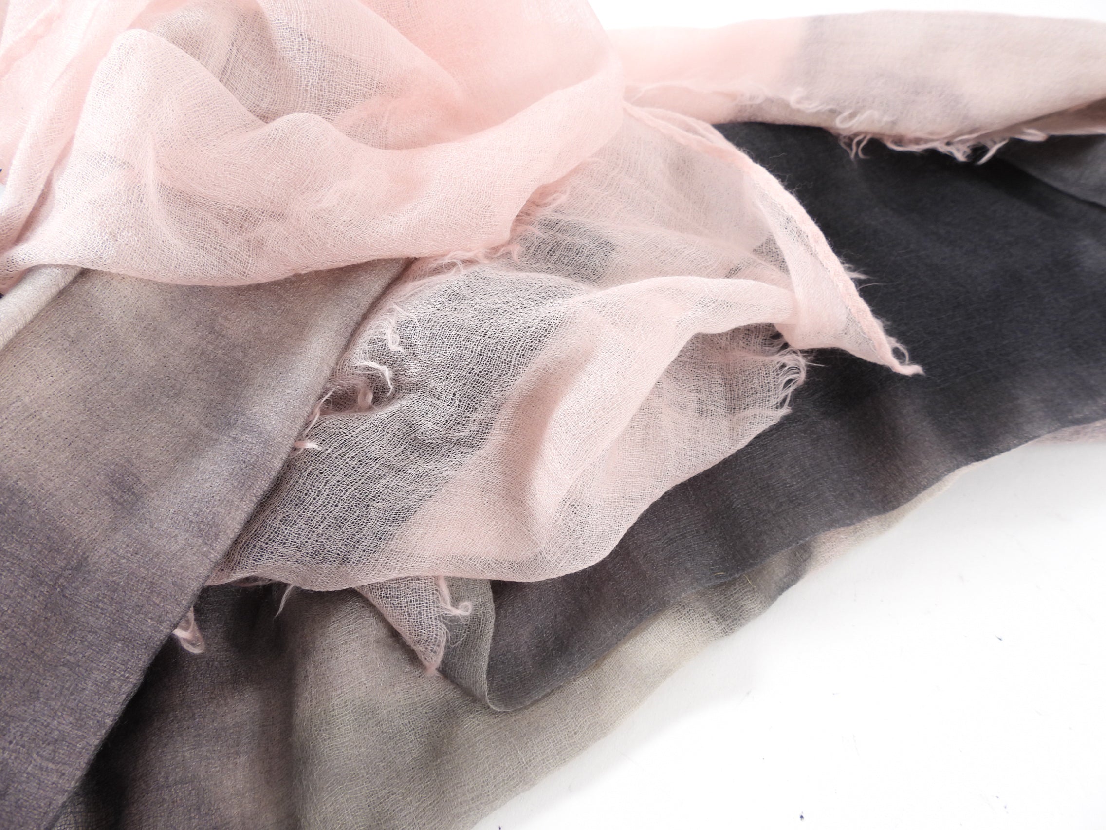 Brunello Cucinelli Lightweight Cashmere Shawl Scarf - Soft Pink & Grey Wrap for Women, Perfect for Travel, Office & Evening Outfits