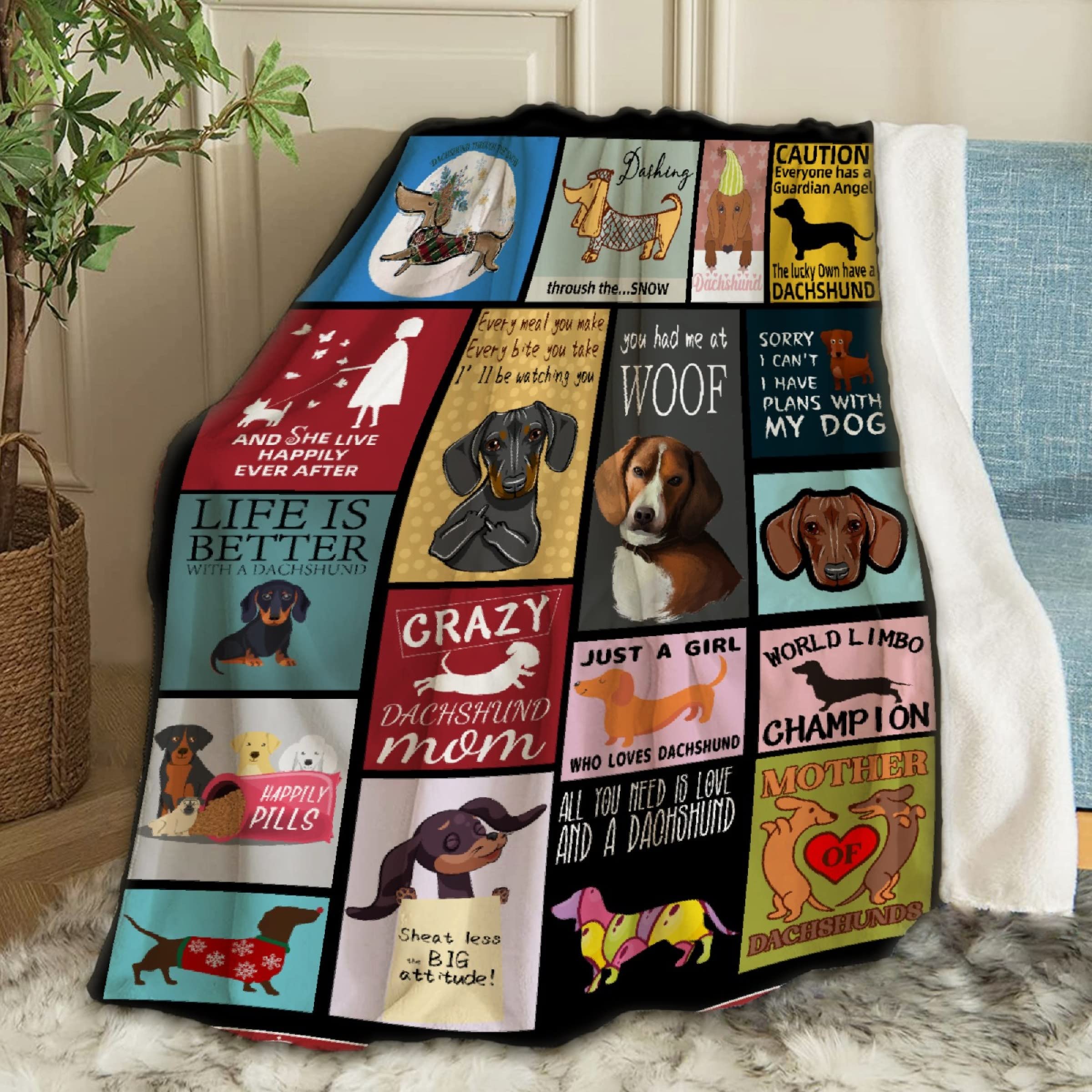 Soft Dachshund Dog Pattern Fleece Throw Blanket - 40 x 30 Inch Cozy Flannel Blanket for Bed, Couch & Travel - Funny Pet-Themed Blanket for Adults, Kids & Baby - Perfect for Snuggling, Gifts & Home Decor