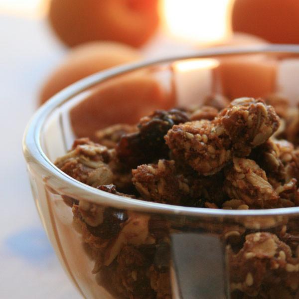 Organic Granola Crunchy Snack - Healthy Breakfast Cereal, Vegan & Gluten-Free - Perfect for Smoothie Bowls, Yogurt Toppings & On-the-Go Snacking