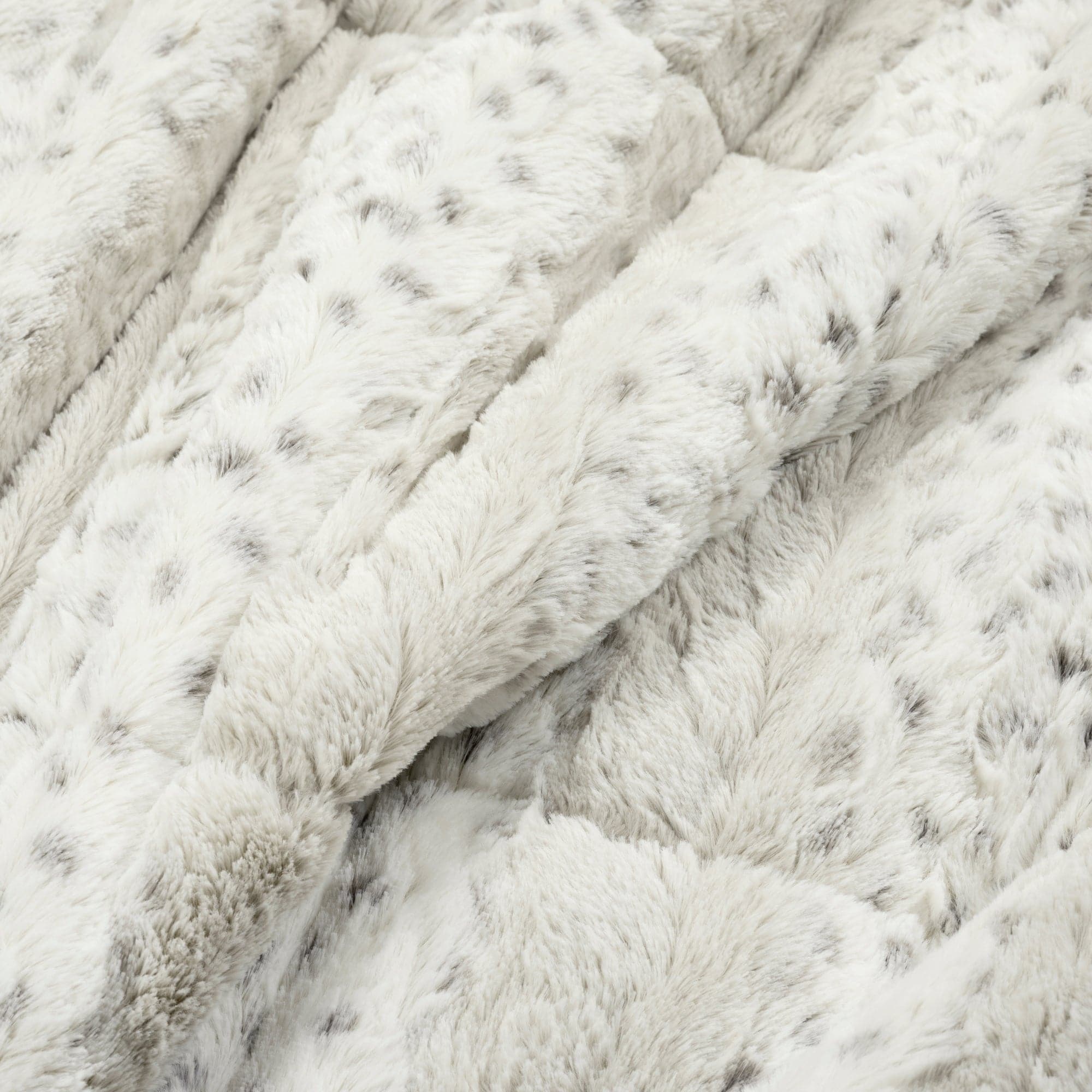Leopard Print Faux Fur Comforter Set - 3 Piece King/Queen Size Bedding Set with Pillow Shams - Soft Luxury Animal Print Blanket for Bedroom Decor, Winter Warmth & Cozy Home Styling