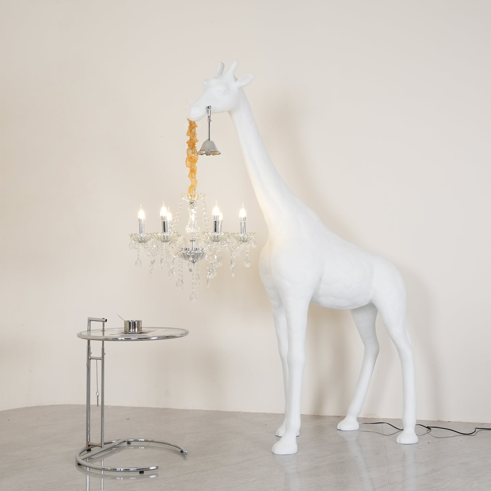 Modern Giraffe Sculpture Floor Lamp - Handmade Animal Decor for Living Room, Nursery & Bedroom - Tall Standing Light for Home & Office Decor