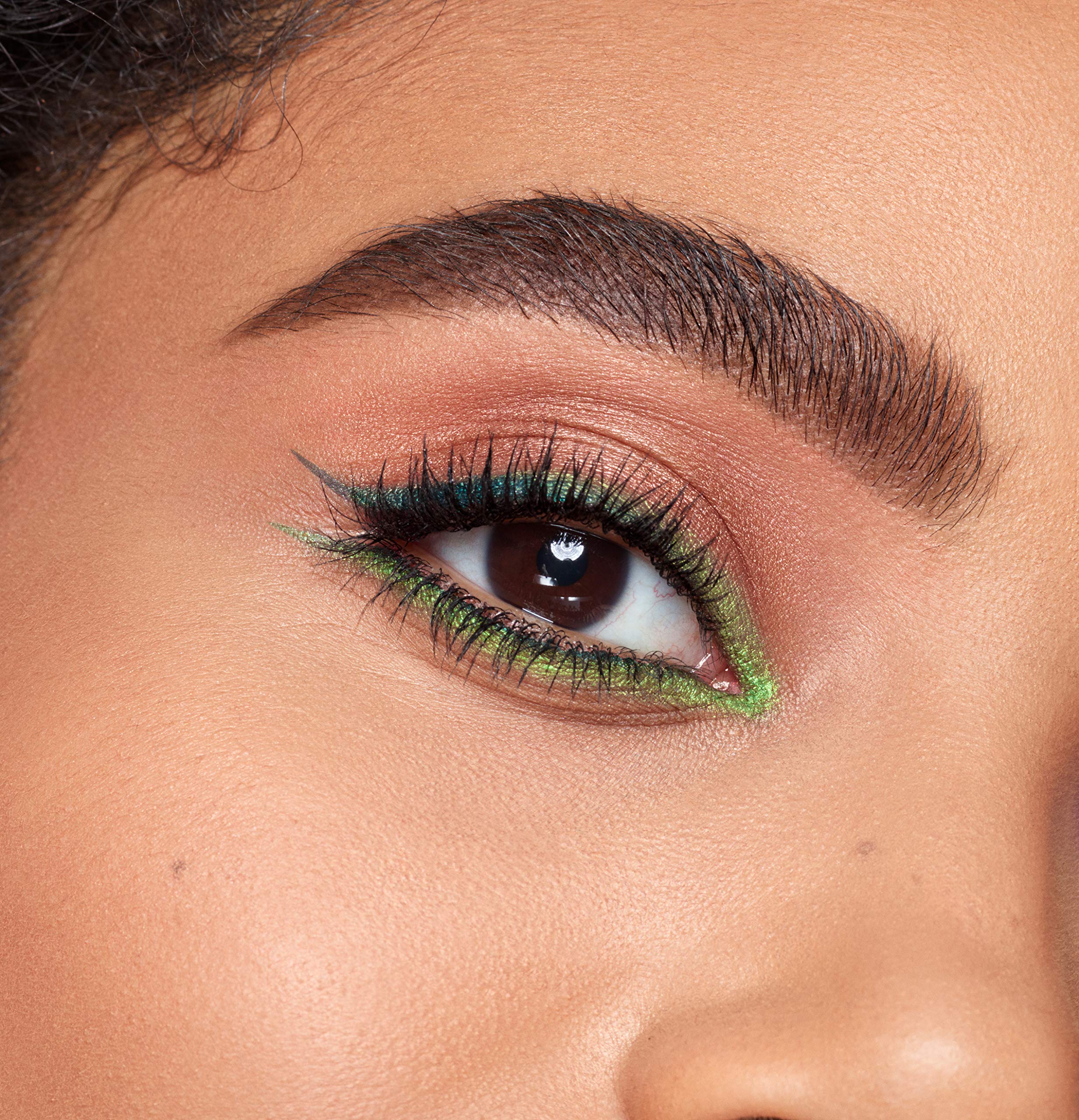 COVERGIRL Clump Crusher by LashBlast Mascara - 20X Volume, Double-Sided Brush, Long-Lasting & Cruelty-Free - Perfect for Daytime & Nighttime Makeup Looks
