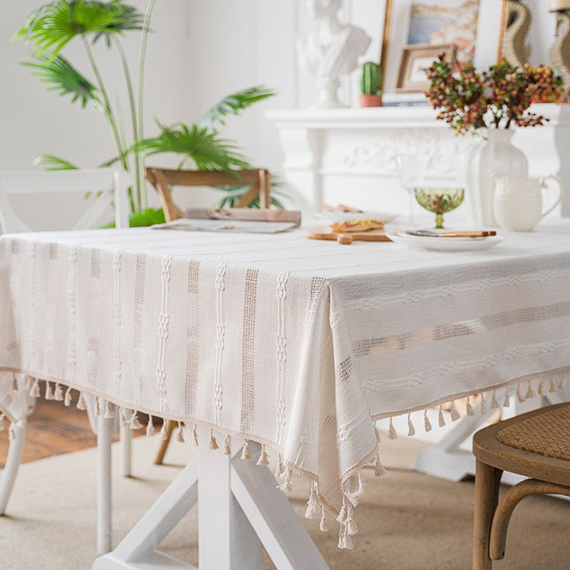 Rustic Farmhouse Tablecloth - Linen Rectangular Table Cover for Kitchen & Dining Room - Large Rectangle & Oval Table Cloth - Perfect for Family Dinners, Holiday Gatherings & Farmhouse Decor