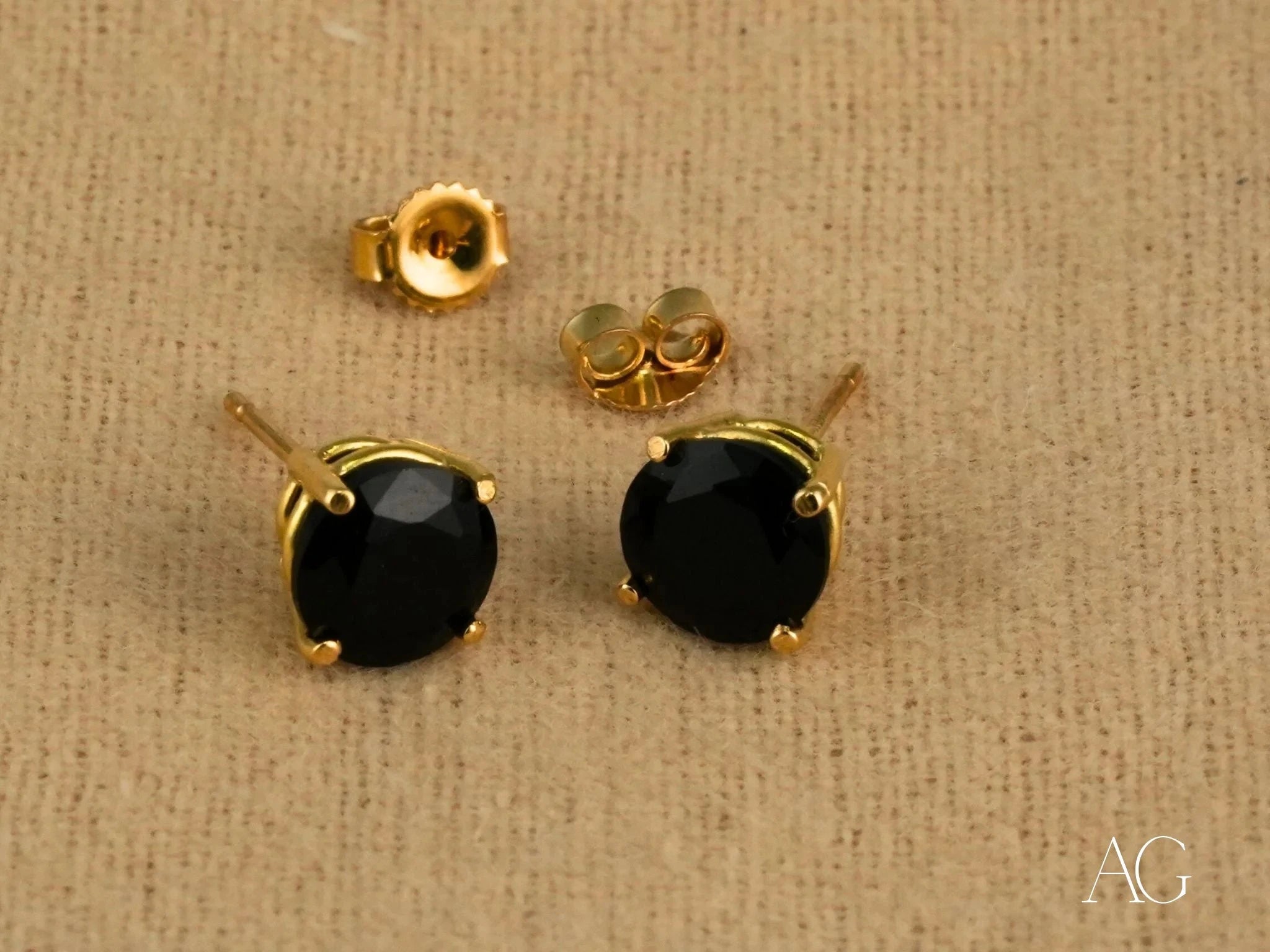 18K Gold Black Onyx Stud Earrings for Women - Elegant Noir Jewelry Gift for Birthday, Anniversary & Special Occasions - Perfect for Evening Parties, Weddings & Formal Events