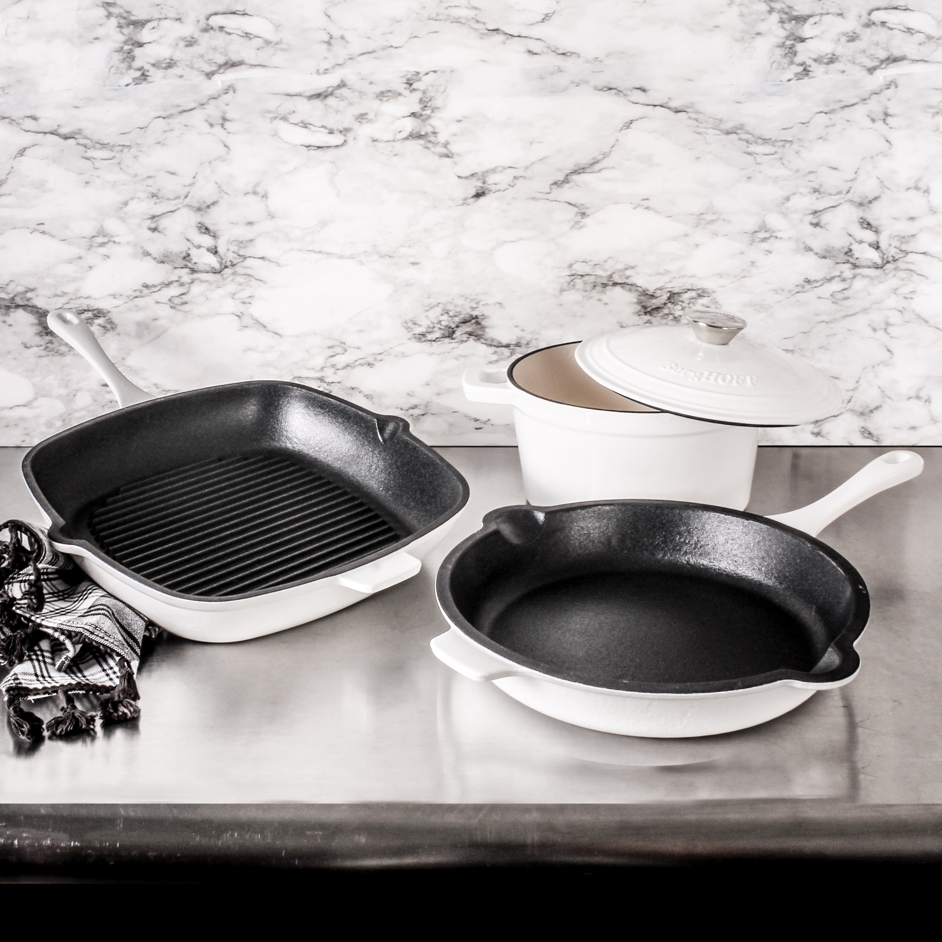 BergHOFF Neo 4-Piece Cast Iron Cookware Set - 10