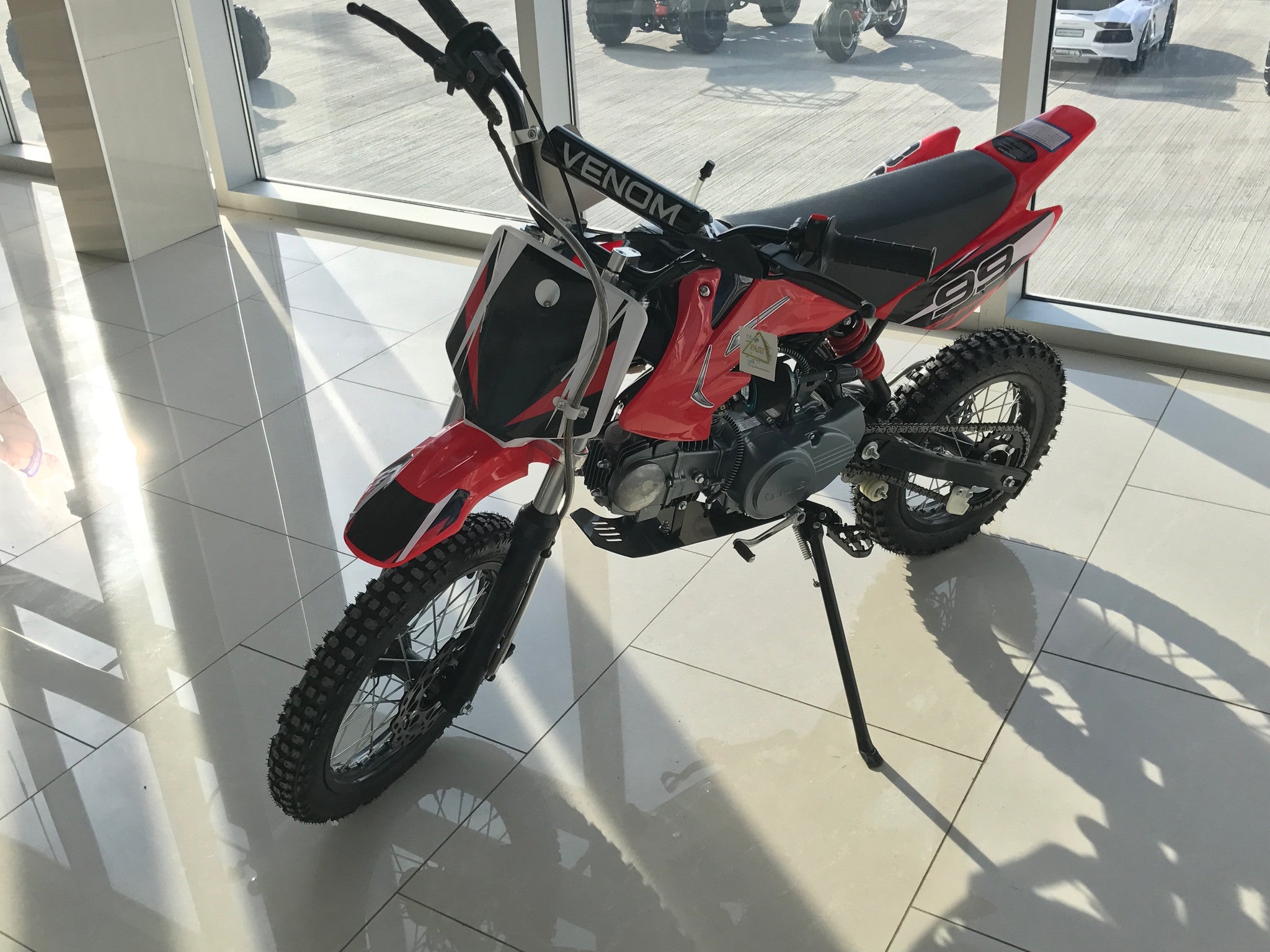125cc Venom Dirt Bike 4 Stroke - Mamba Off-Road Motorcycle for Adults & Teens - Perfect for Trail Riding, Motocross & Backyard Adventures