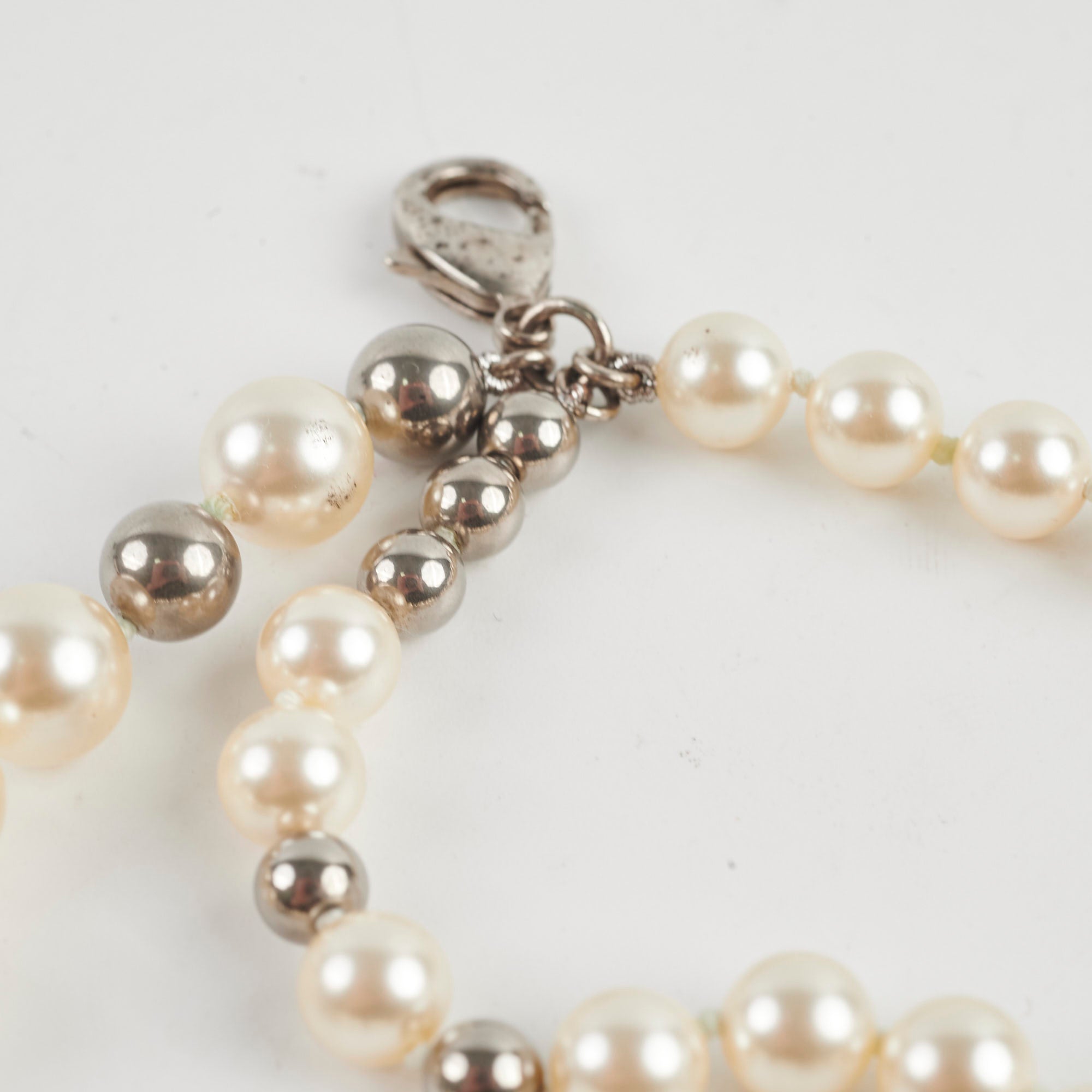 Chanel CC Pearl Bracelet for Women - Luxury Pearl & Gold-Tone Bracelet with CC Logo - Elegant Jewelry Gift for Her, Perfect for Parties, Weddings & Special Occasions