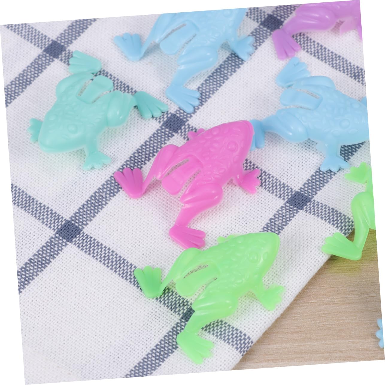 UPKOCH 300 Pcs Colorful Jumping Animal Bath Toys - Fun Miniature Toys for Kids, Toddlers & Sensory Play - Perfect for Bathtime, Pool Parties & Educational Playtime