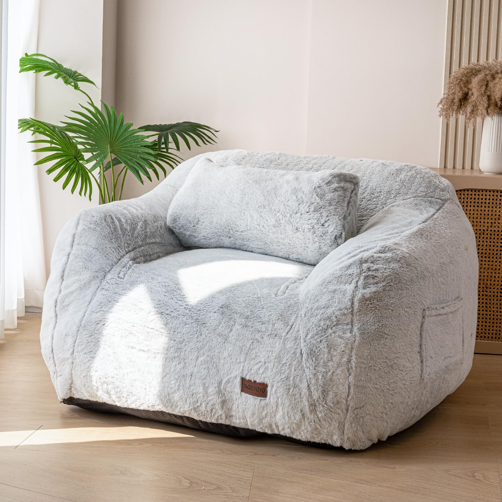 MAXYOYO Giant Faux Fur Bean Bag Chair with Pillow - Extra Large Fluffy Comfy Bean Bag Sofa for Adults - Perfect for Reading, Gaming & Lounging - Includes Filler - Grey