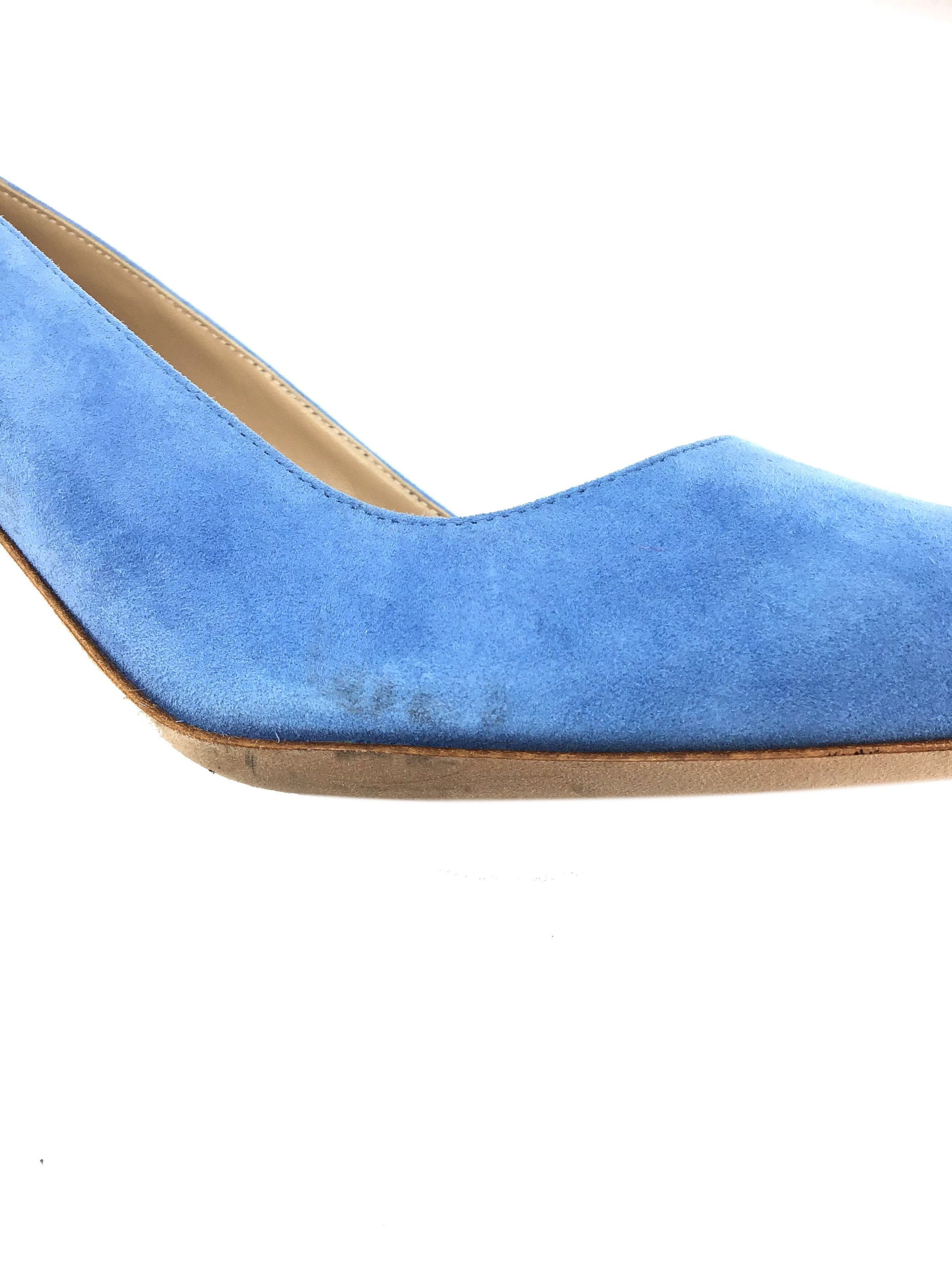Manolo Blahnik BB Suede Pumps Women's Size 7.5 - Elegant High Heel Shoes for Wedding, Party & Office Wear