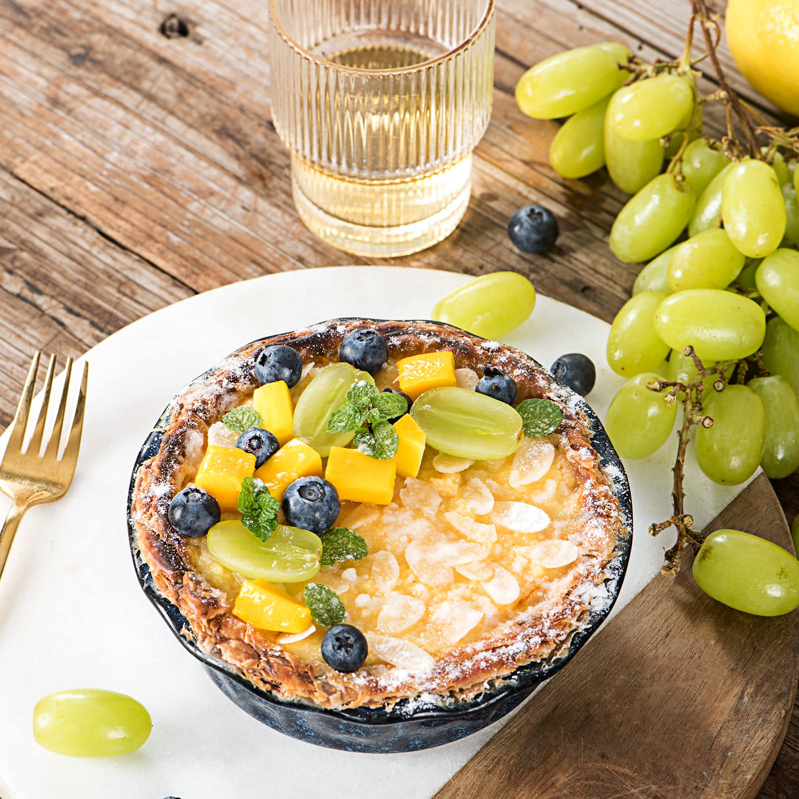 Vicrays 5.5 Inch Ceramic Pie Pan Set of 6 - Deep Dish Round Baking Dish for Apple Pie, Cake, Tart, Pizza - Microwave & Oven Safe Mini Serving Bowls - Perfect for Desserts, Pot Pies & Casseroles - Blue