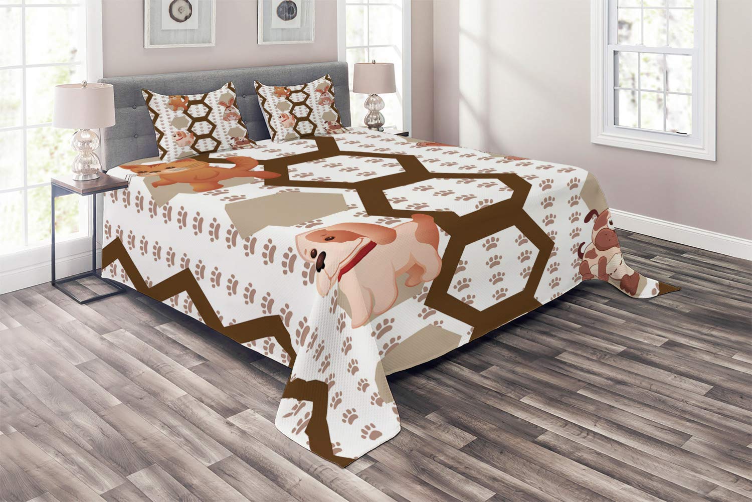 Ambesonne 3-Piece King Size Quilted Bedspread Set with 2 Pillow Shams - Cute Animal Pattern Featuring Cats, Dogs, Bunnies with Paw Prints & Hexagon Designs - Colorful Decorative Bedding for Cozy Bedroom, Guest Room or Dorm Decor