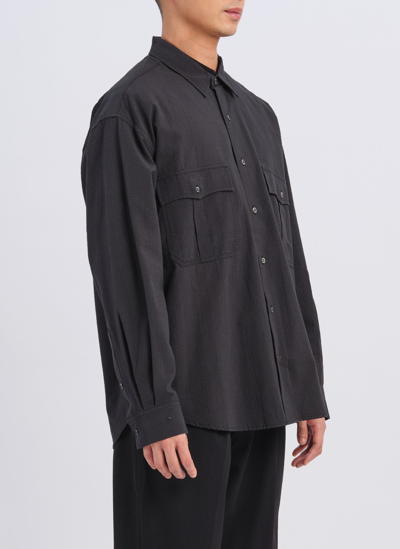 Men's Classic Cotton Seersucker Utility Pocket Shirt - Breathable Summer Casual Button Down for Outdoor Activities & Travel