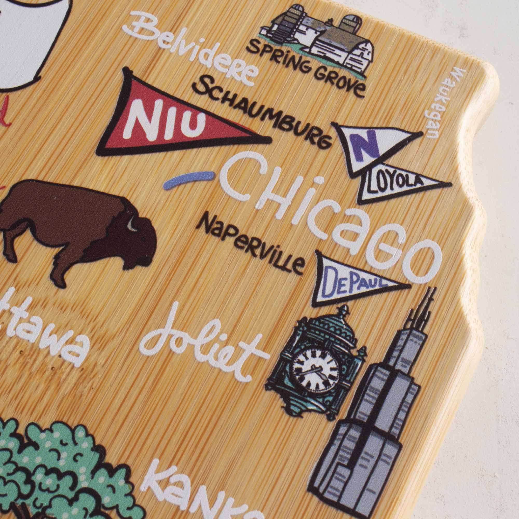 Premium Illinois-Themed Wooden Cutting Board with Fish Kiss™ Artwork - Durable Kitchen Essential for Chopping, Serving & Decor - Perfect for Home Cooks & Gift Giving