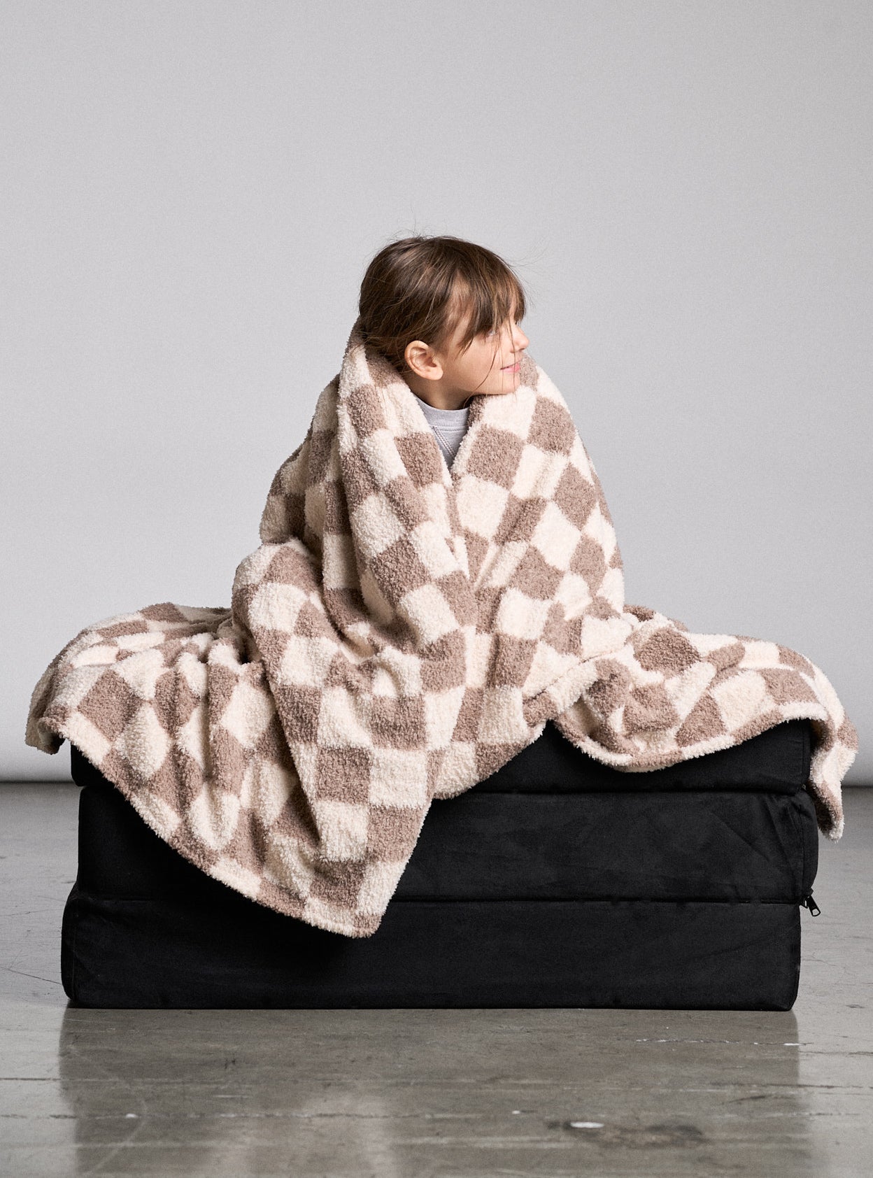 Soft Fluffy Plush Blanket with Mushroom Check Pattern - Cozy Warm Throw for Bed, Couch & Outdoor Use