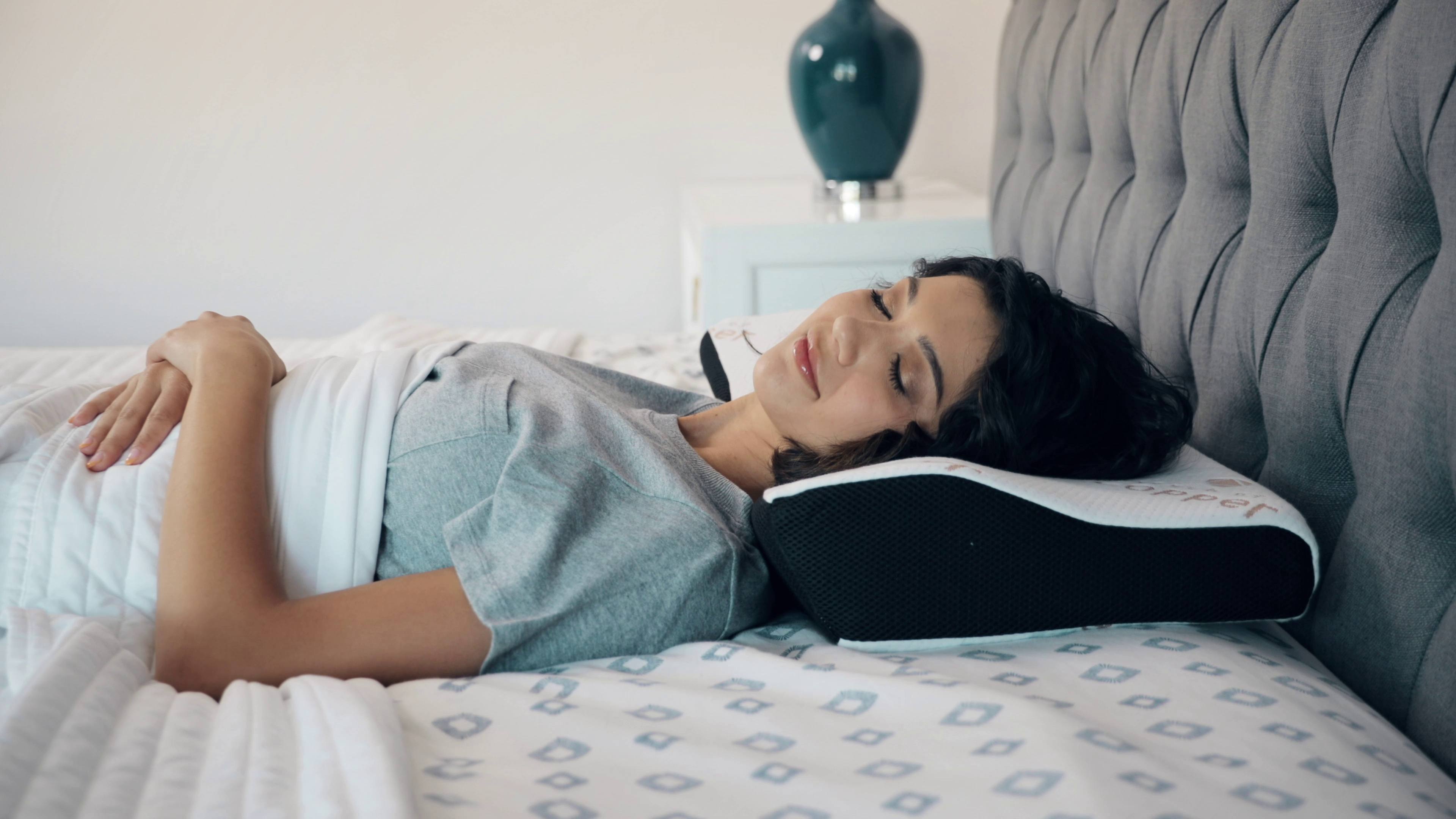 Gel Copper Comfort Pillow for Neck & Back Pain Relief - Cooling Memory Foam Pillow for Side, Back & Stomach Sleepers - Perfect for Home, Travel & Office Use
